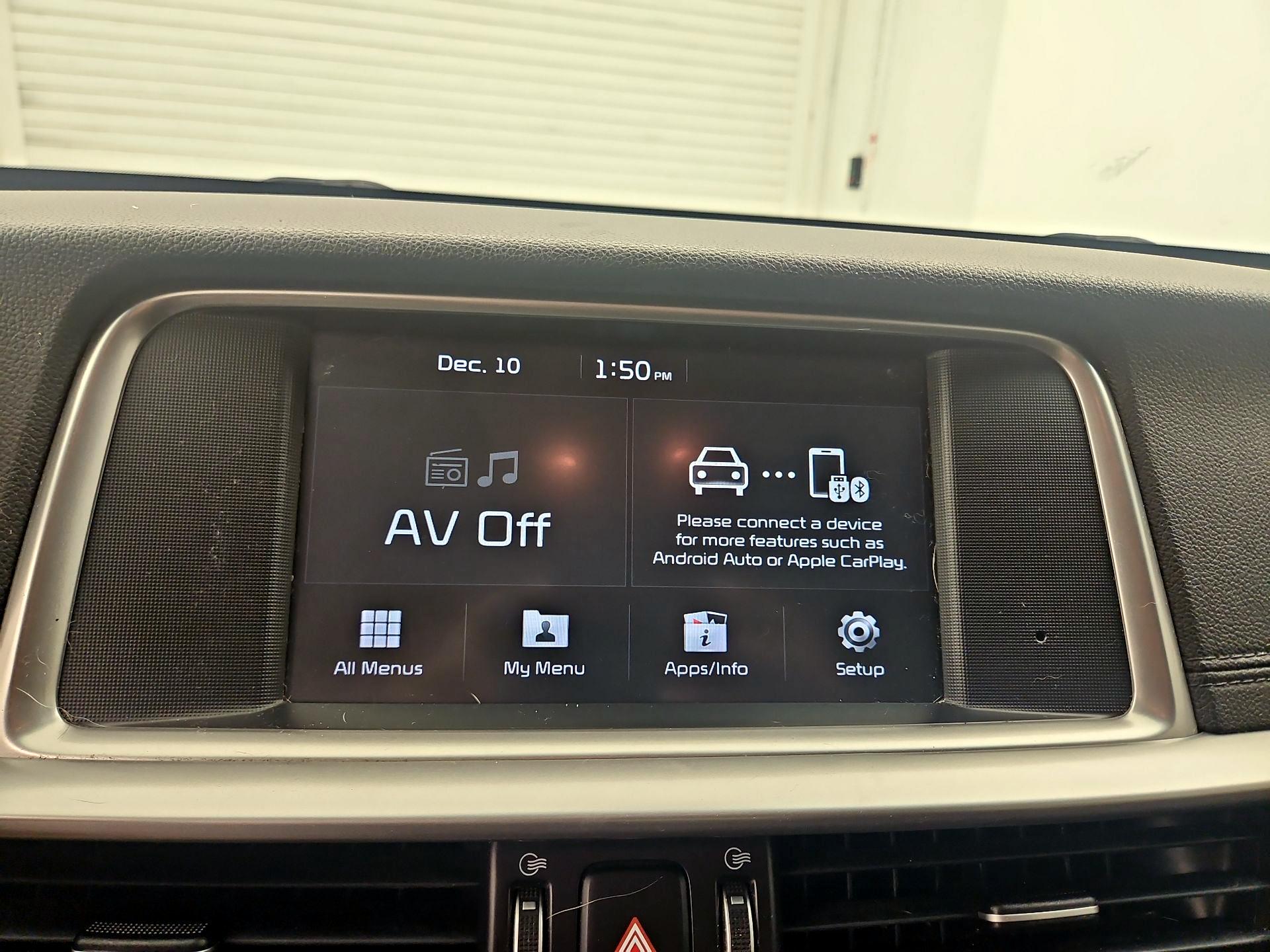 Thumbnail: 2020 Kia Optima - 15