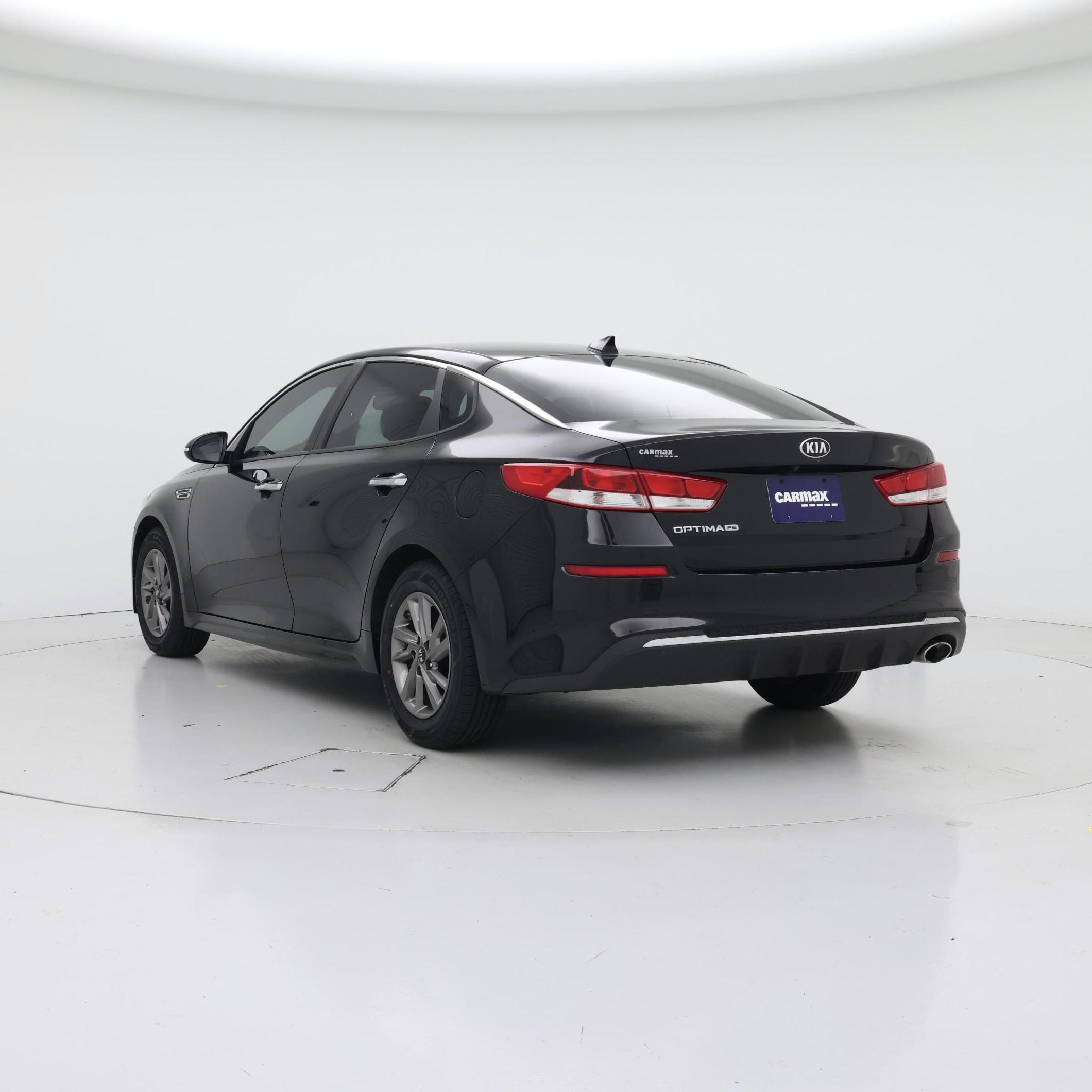 Thumbnail: 2020 Kia Optima - 2