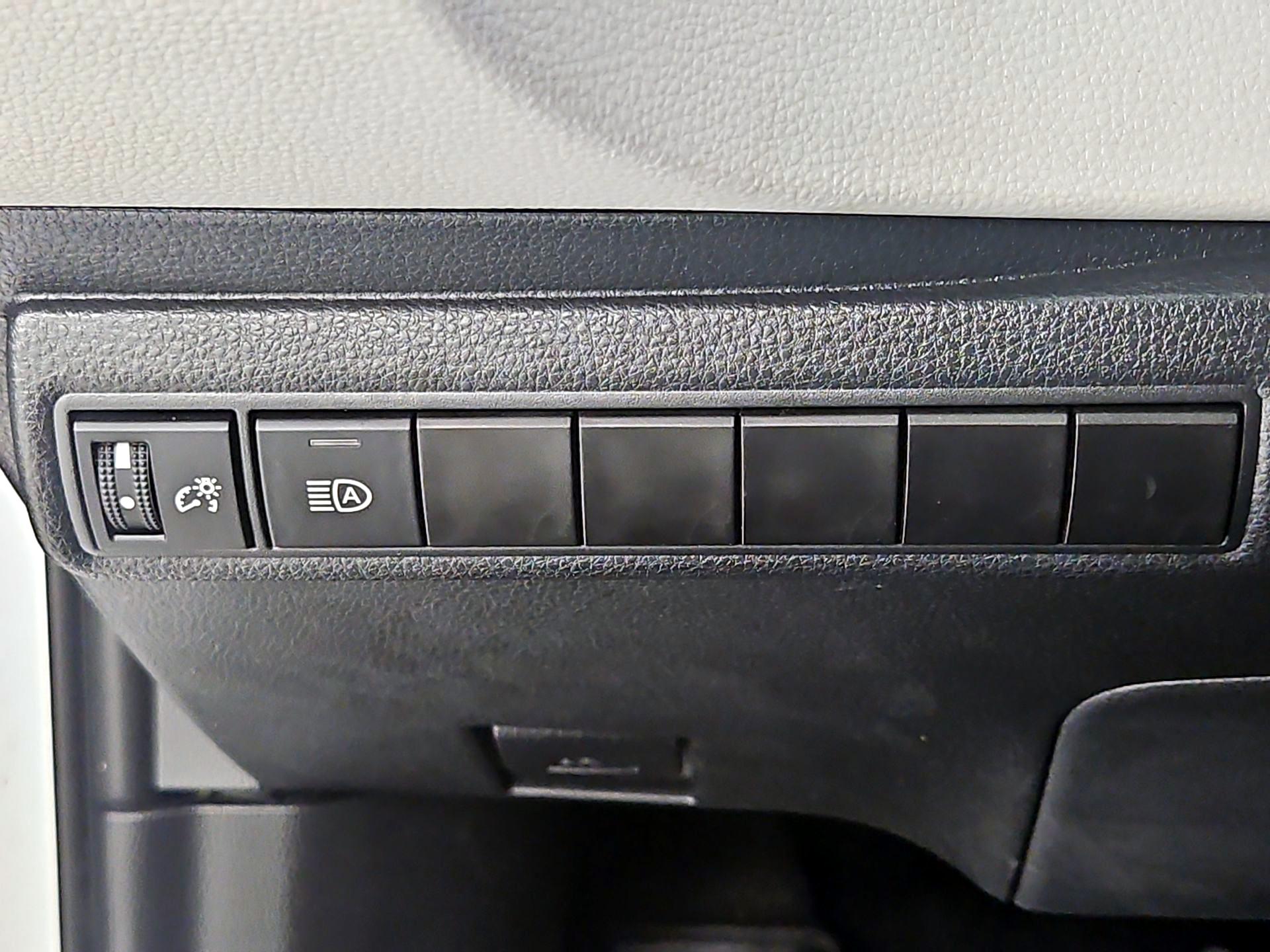 Thumbnail: 2024 Toyota Corolla - 13