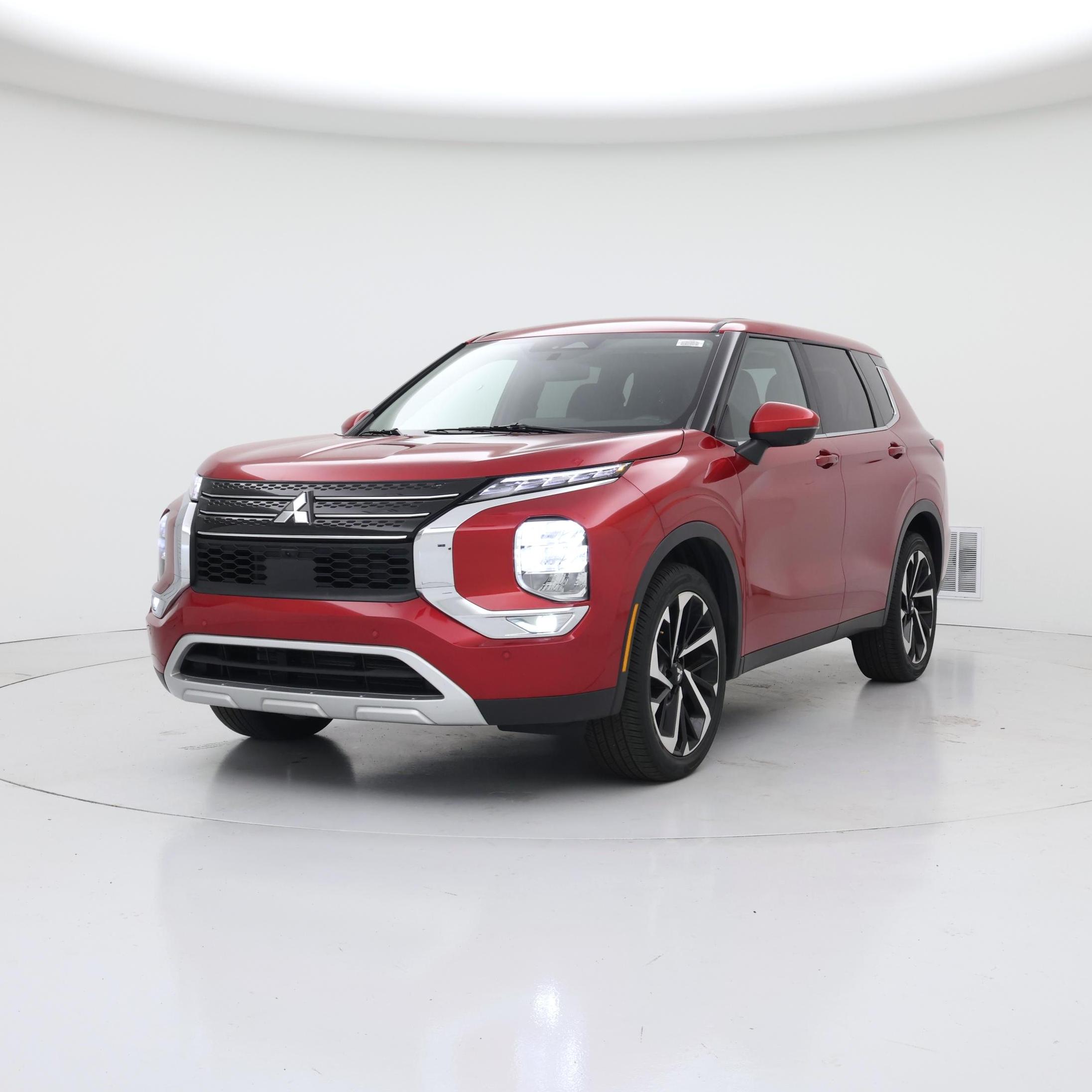 Thumbnail: 2024 Mitsubishi Outlander - 4