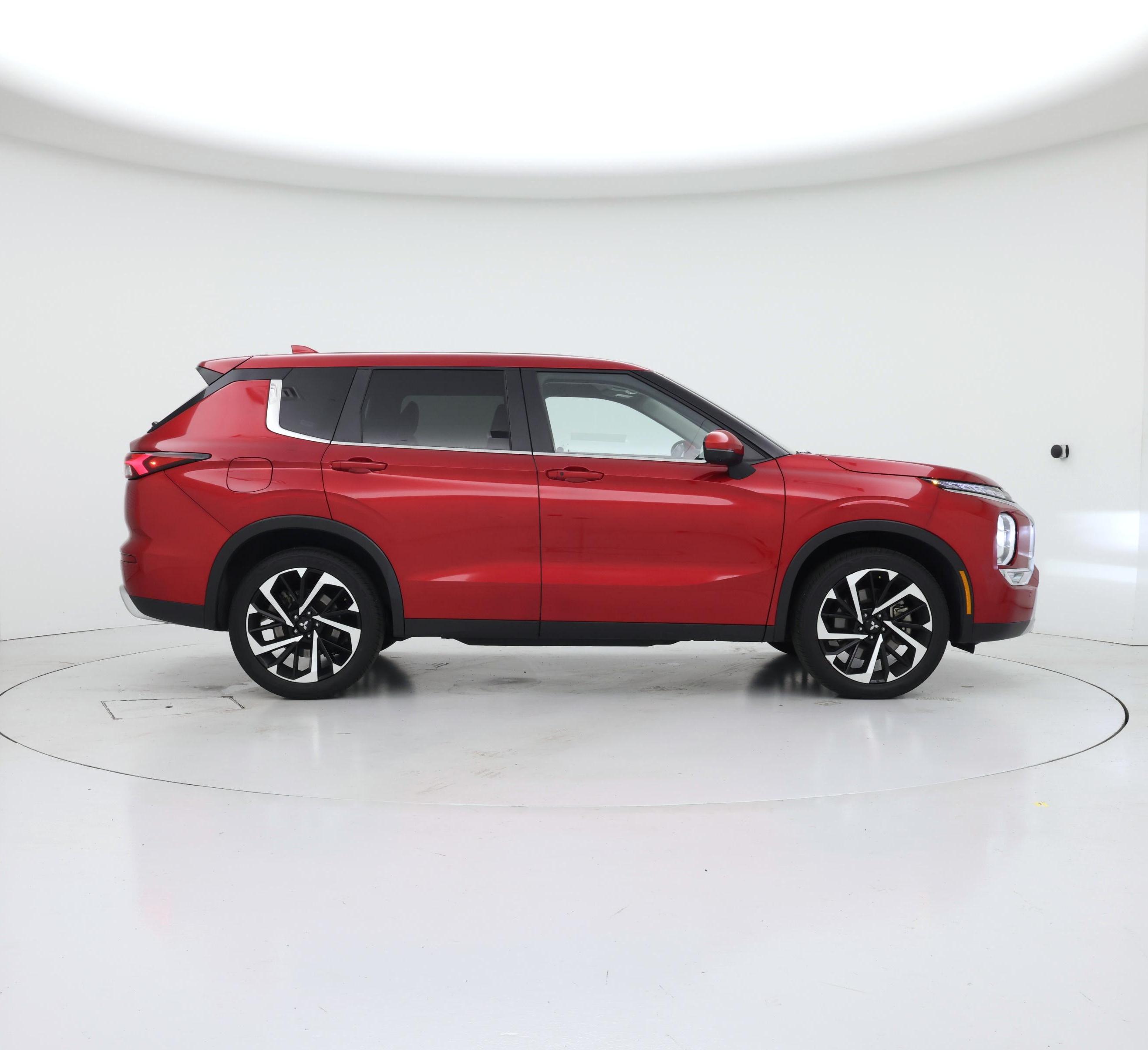 Thumbnail: 2024 Mitsubishi Outlander - 7