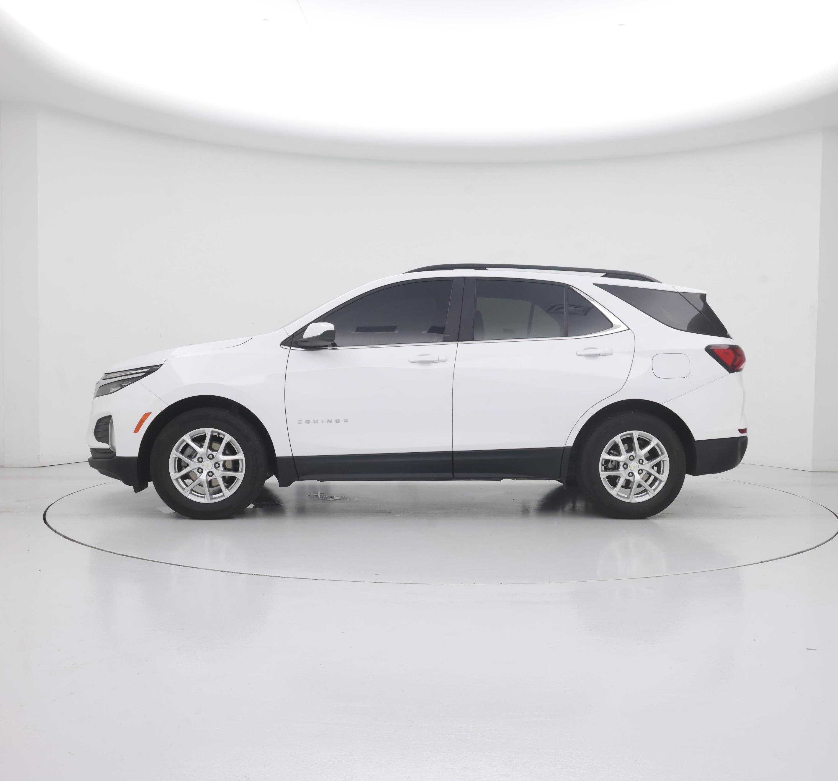 Thumbnail: 2023 Chevrolet Equinox - 3