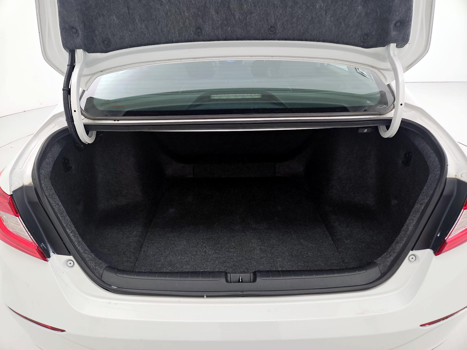 Thumbnail: 2019 Honda Accord - 20