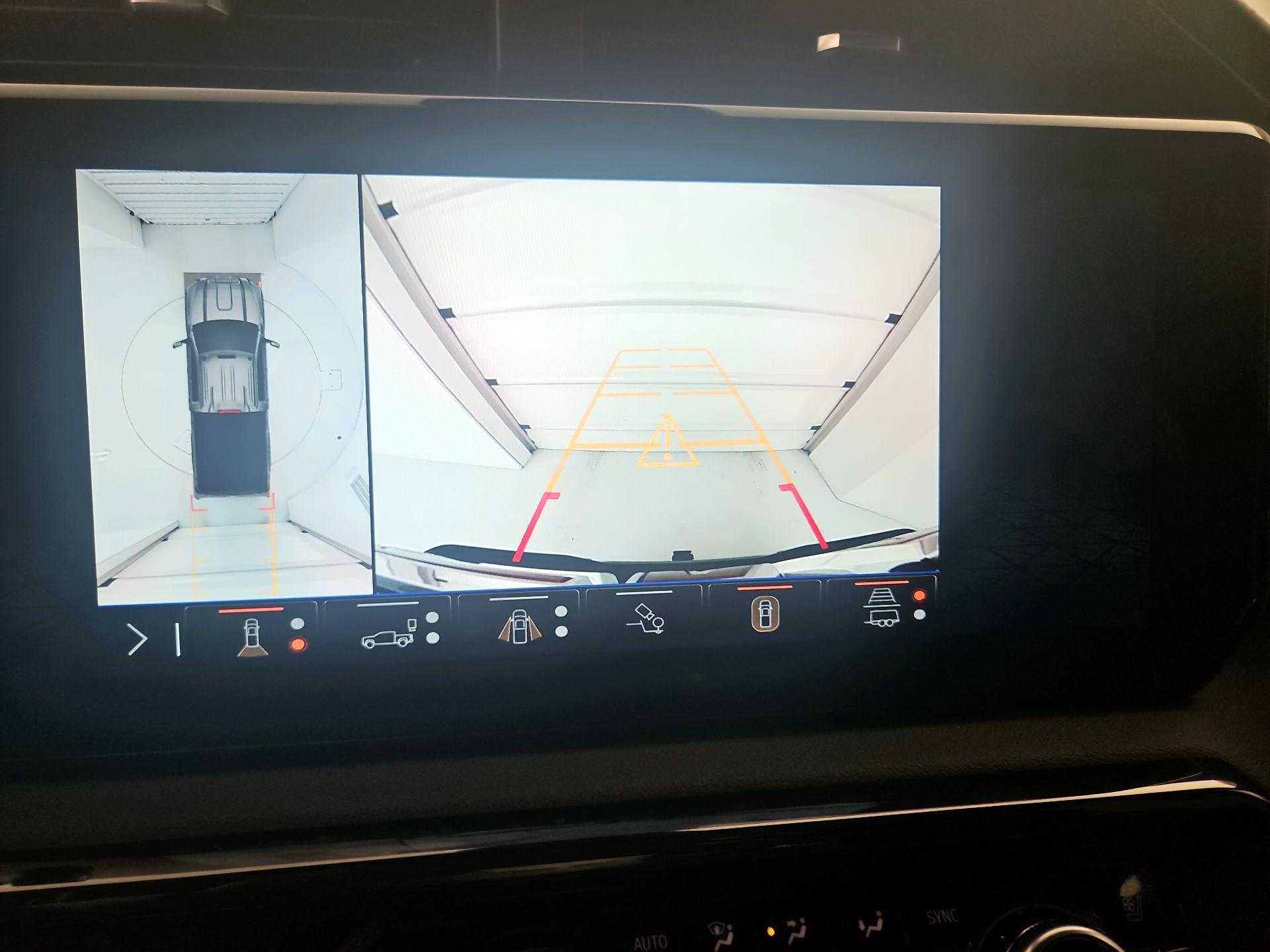 Thumbnail: 2024 GMC Sierra 2500 - 14