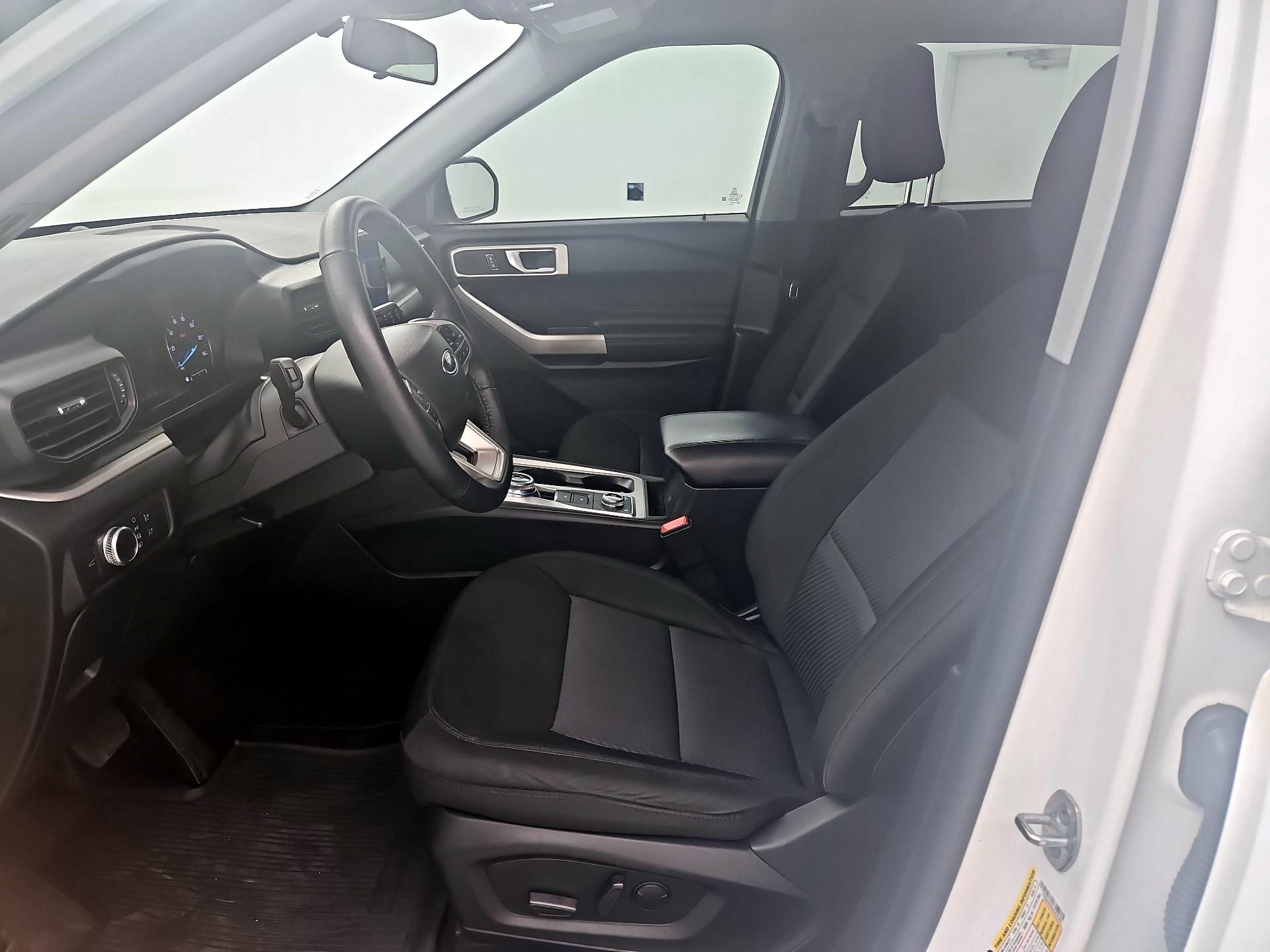 Thumbnail: 2022 Ford Explorer - 11