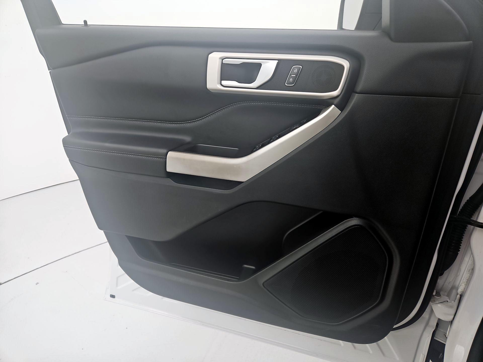 Thumbnail: 2022 Ford Explorer - 12