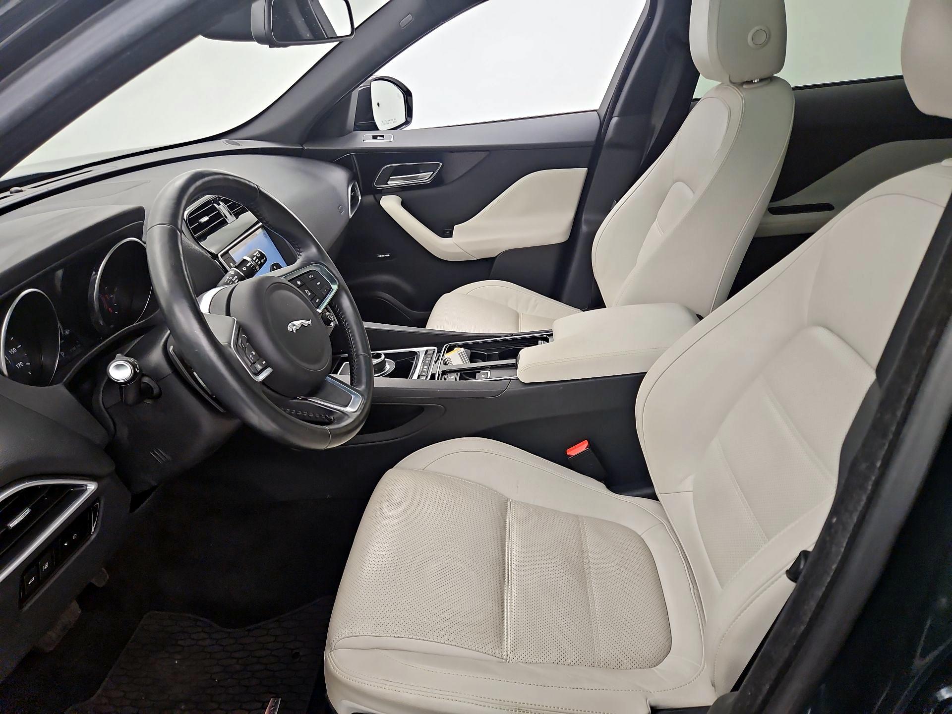 Thumbnail: 2018 Jaguar F-Pace - 11