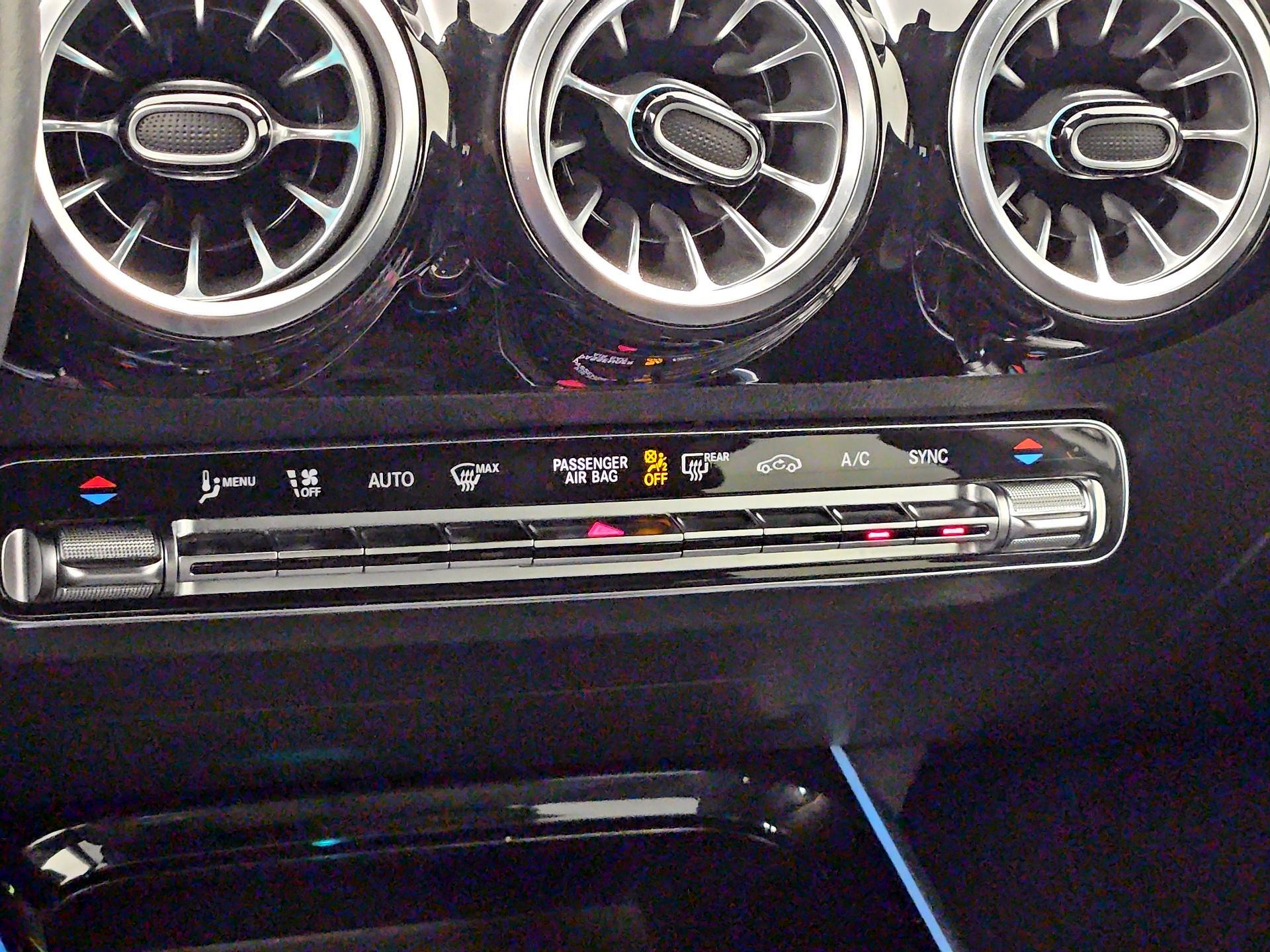 Thumbnail: 2023 Mercedes-Benz GLA - 16