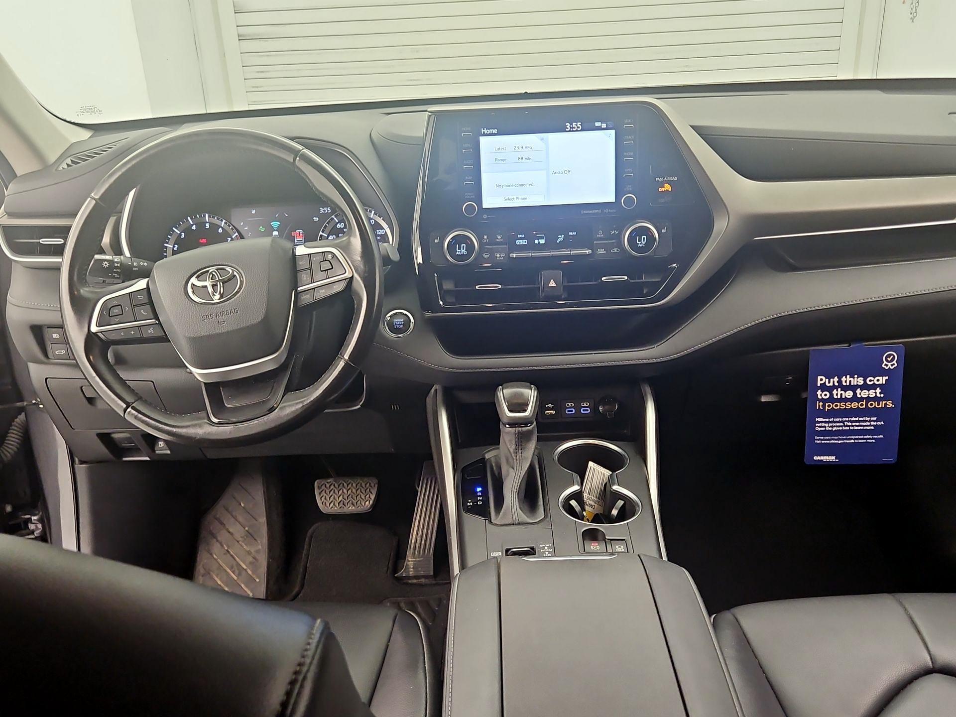 Thumbnail: 2022 Toyota Highlander - 9