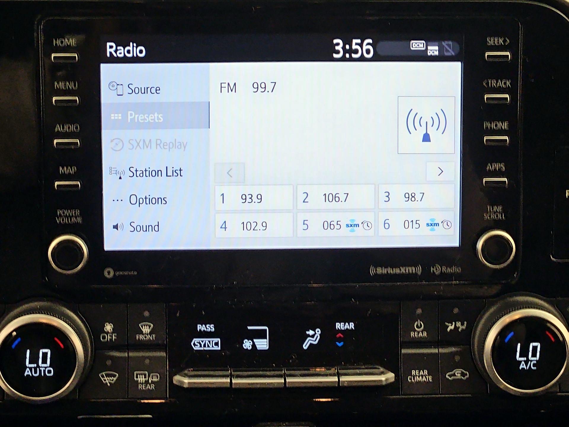 Thumbnail: 2022 Toyota Highlander - 15