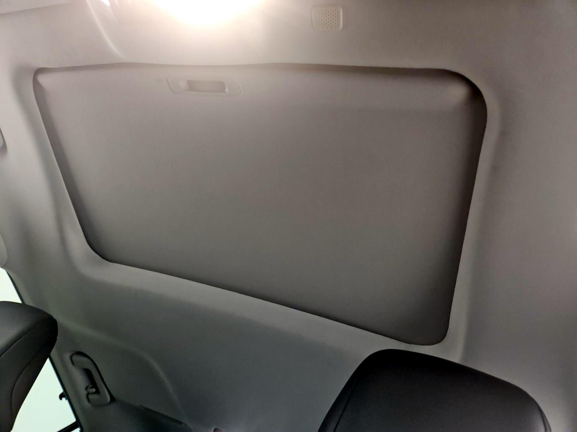 Thumbnail: 2022 Toyota Highlander - 19