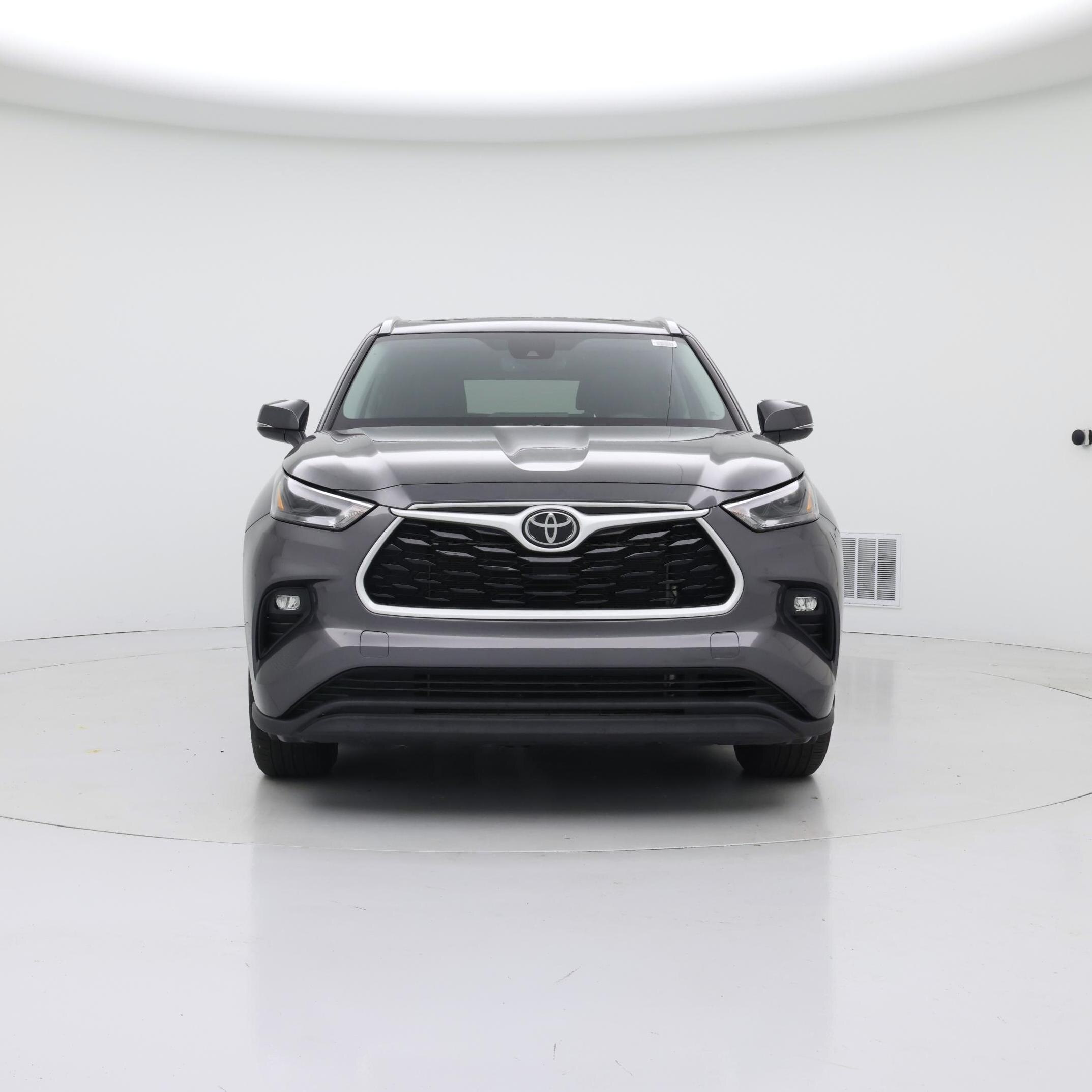 Thumbnail: 2022 Toyota Highlander - 5