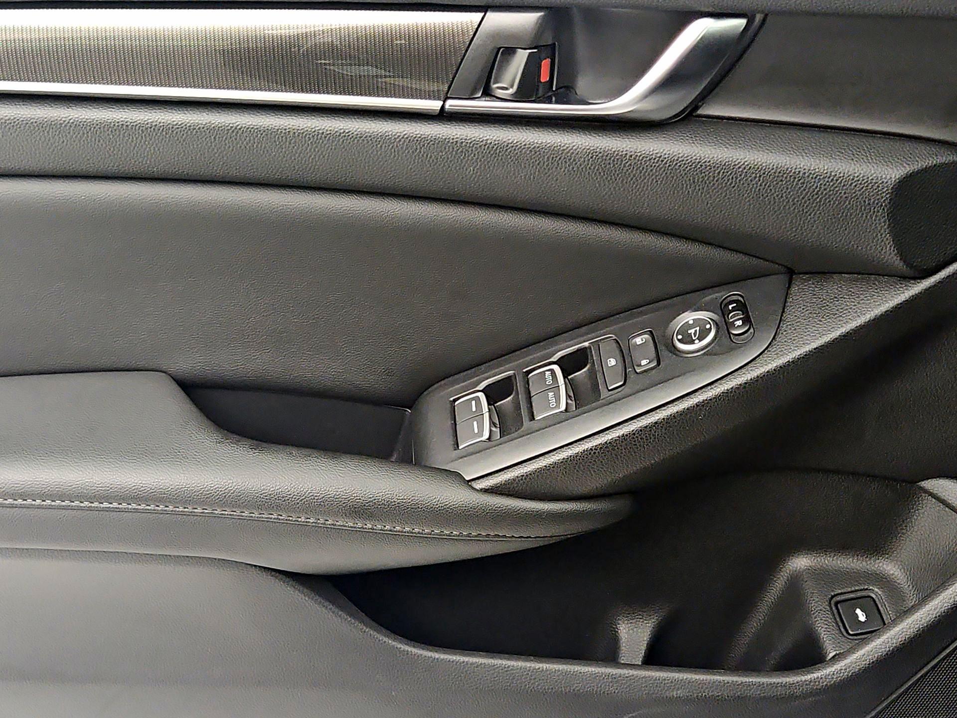 Thumbnail: 2020 Honda Accord - 12