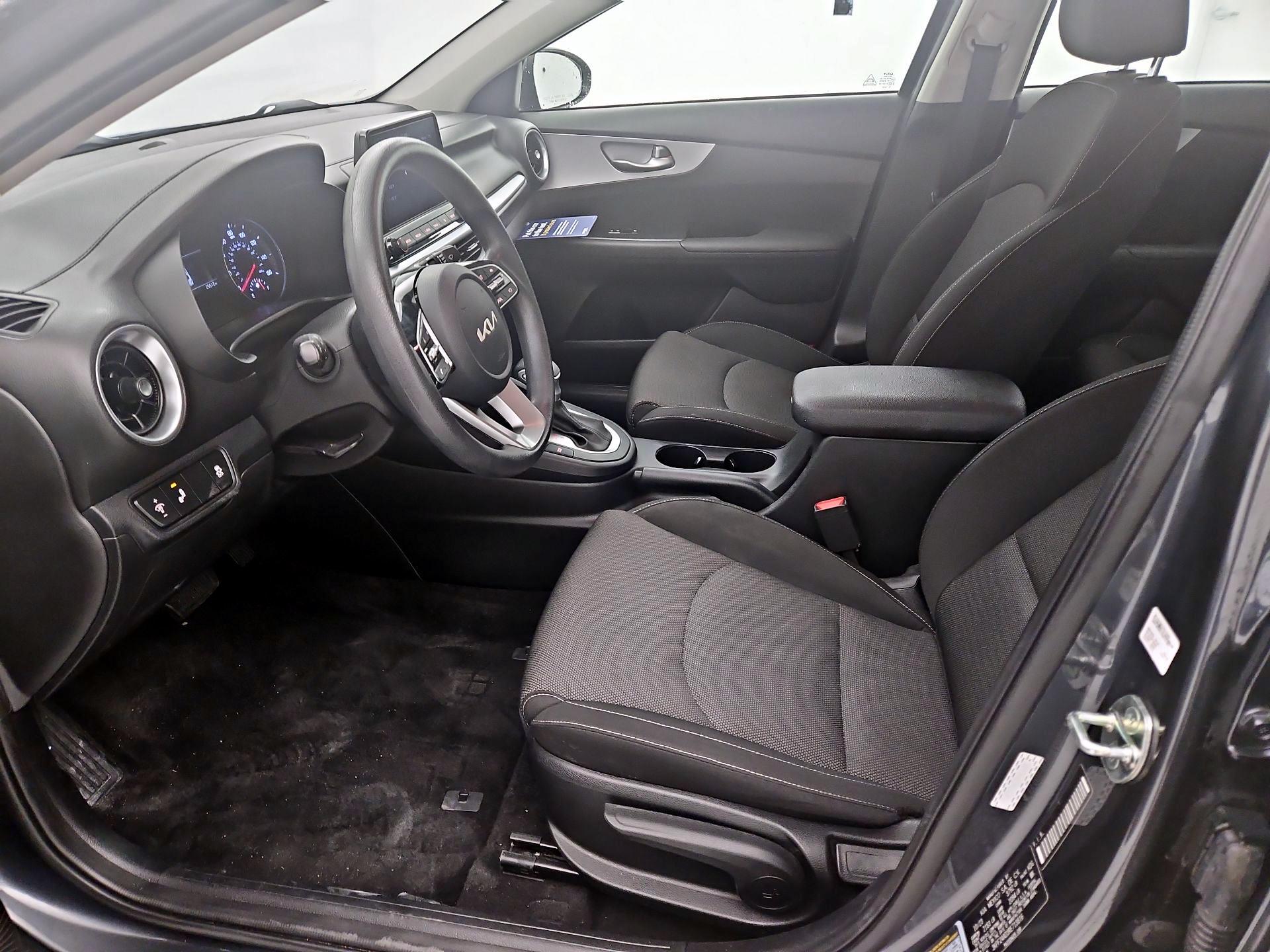 Thumbnail: 2024 Kia Forte - 11