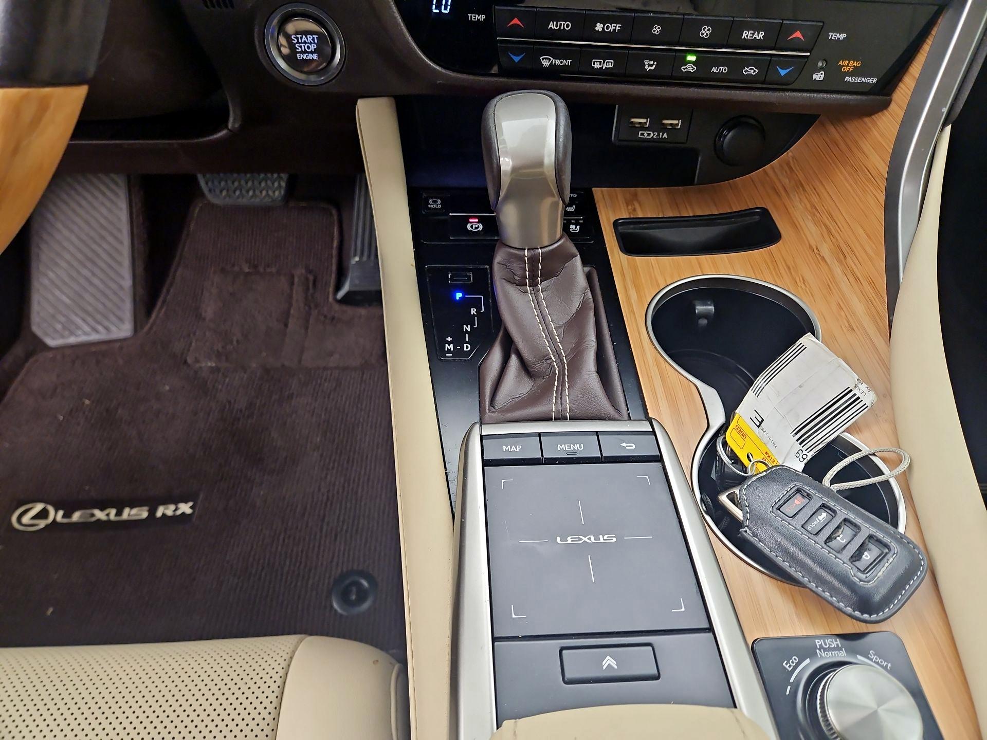 Thumbnail: 2020 Lexus RX - 18