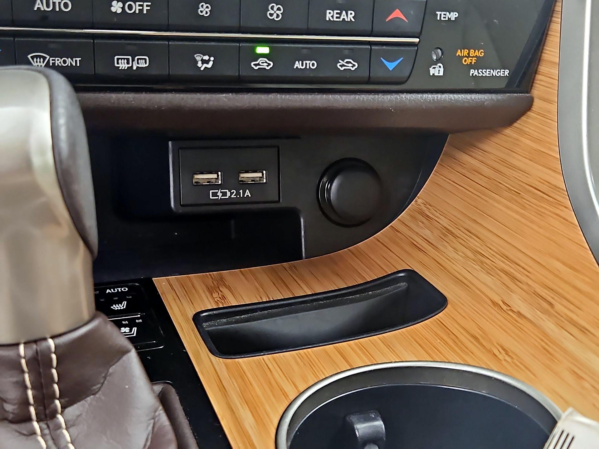 Thumbnail: 2020 Lexus RX - 19