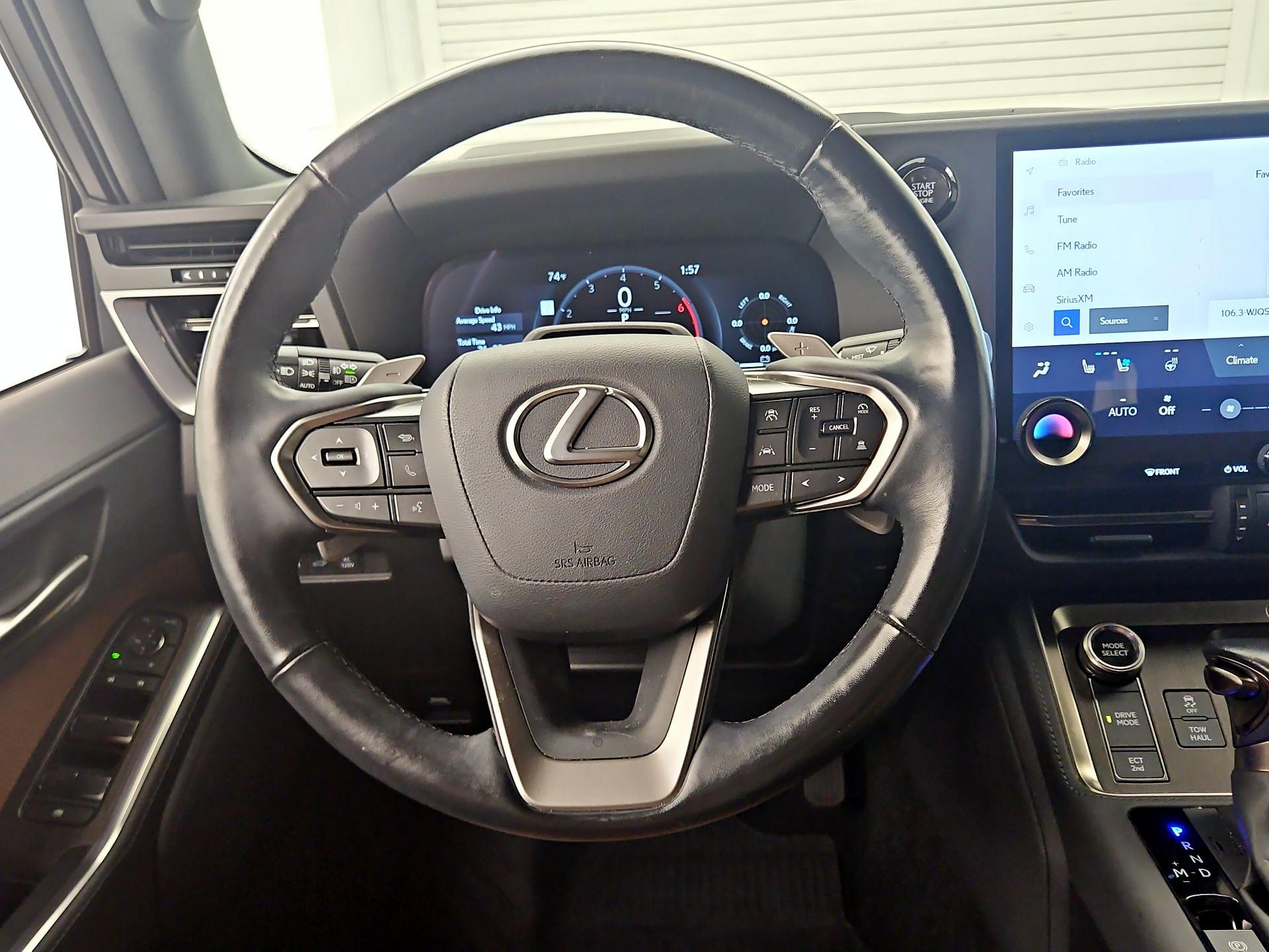 Thumbnail: 2024 Lexus GX - 10