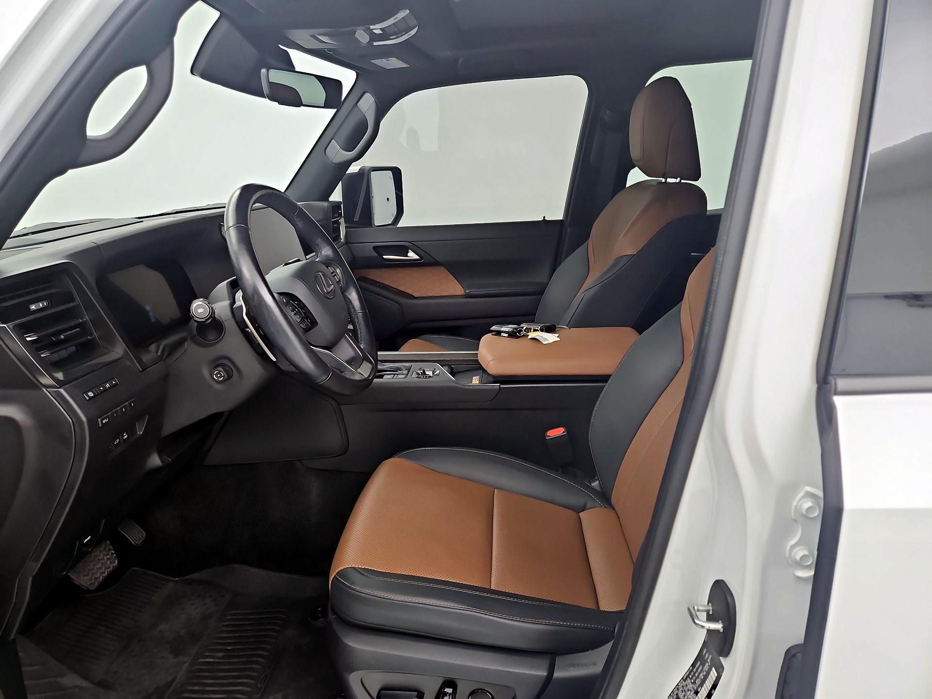 Thumbnail: 2024 Lexus GX - 11