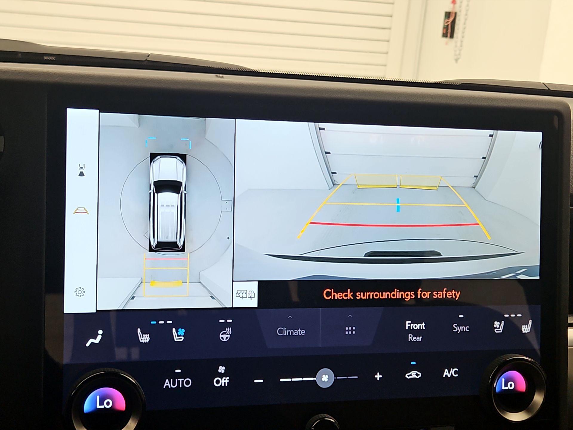 Thumbnail: 2024 Lexus GX - 14