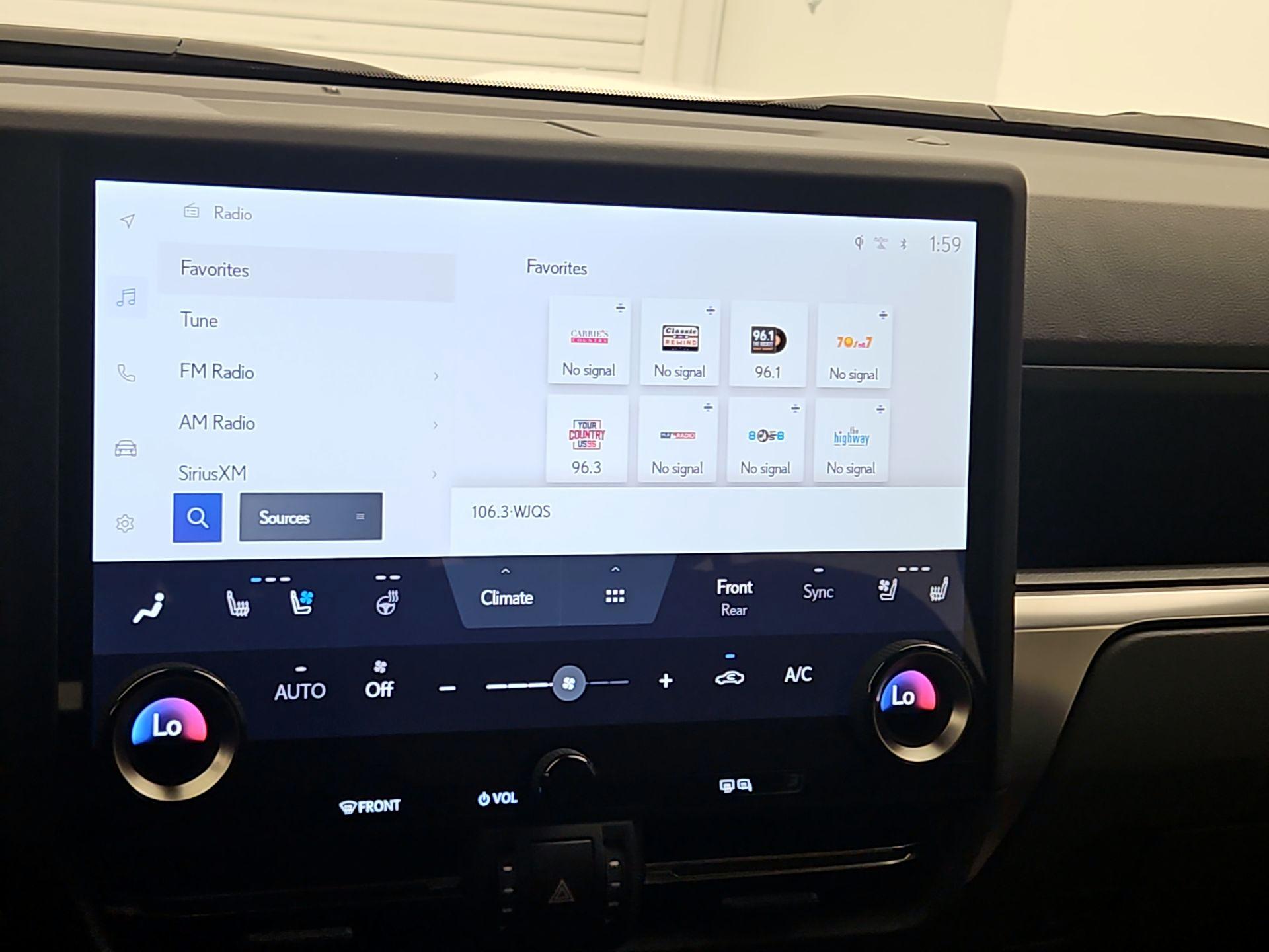 Thumbnail: 2024 Lexus GX - 15