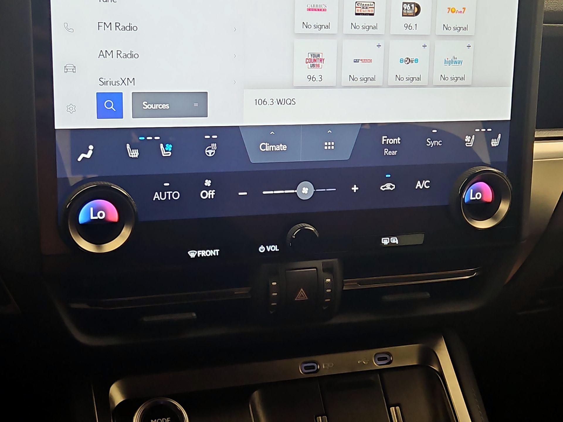 Thumbnail: 2024 Lexus GX - 16