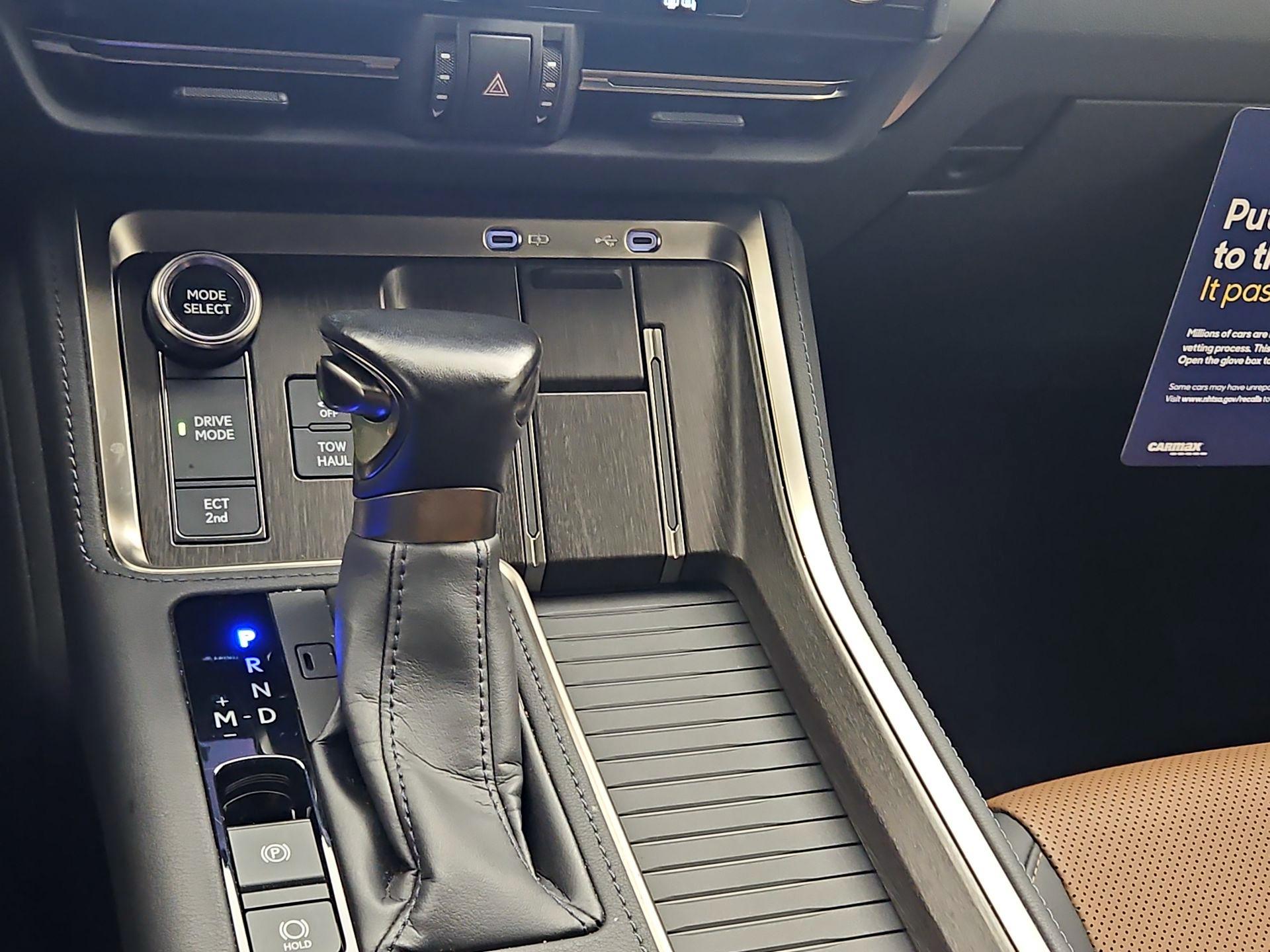 Thumbnail: 2024 Lexus GX - 17