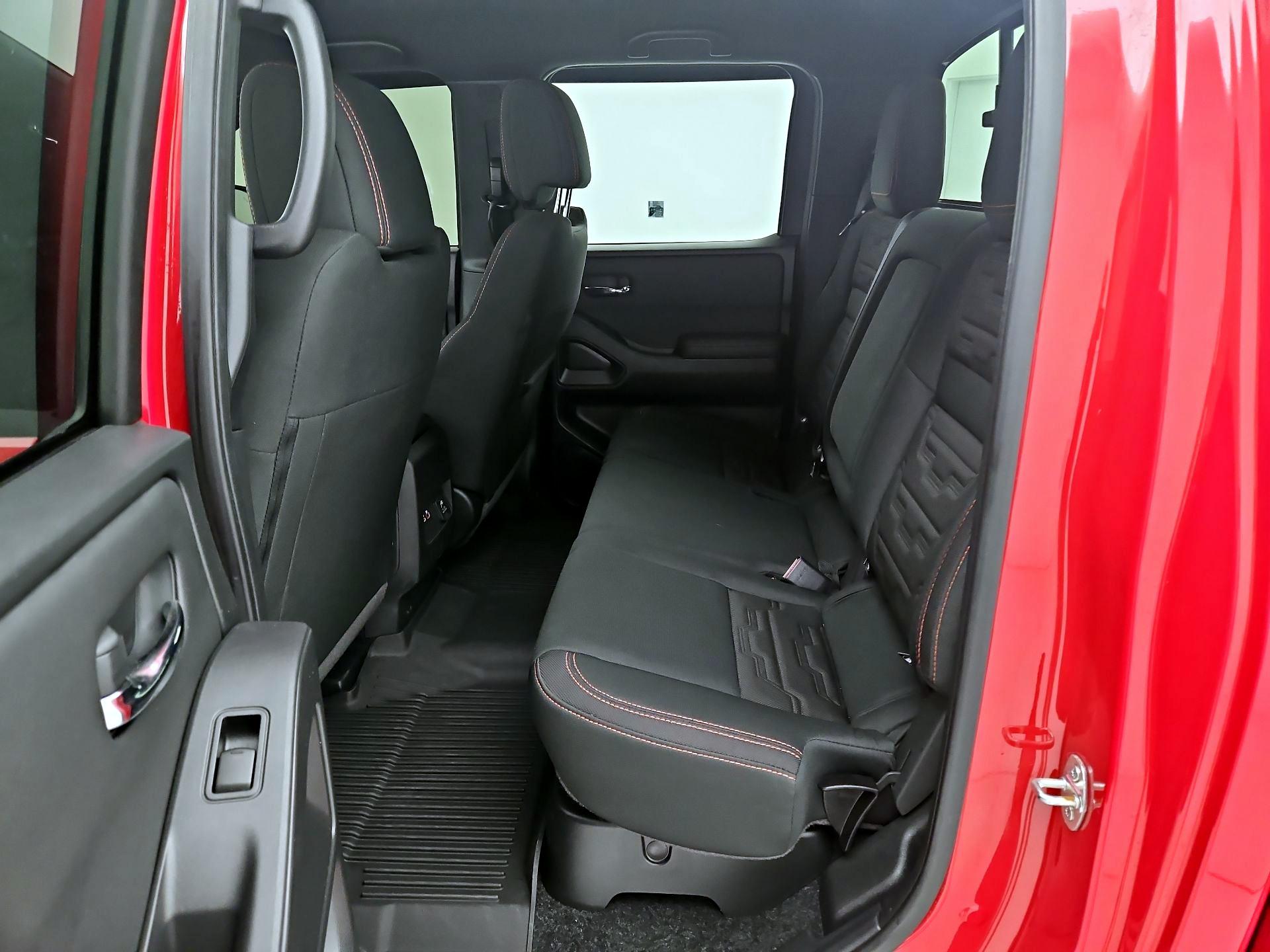 Thumbnail: 2024 Nissan Frontier - 19