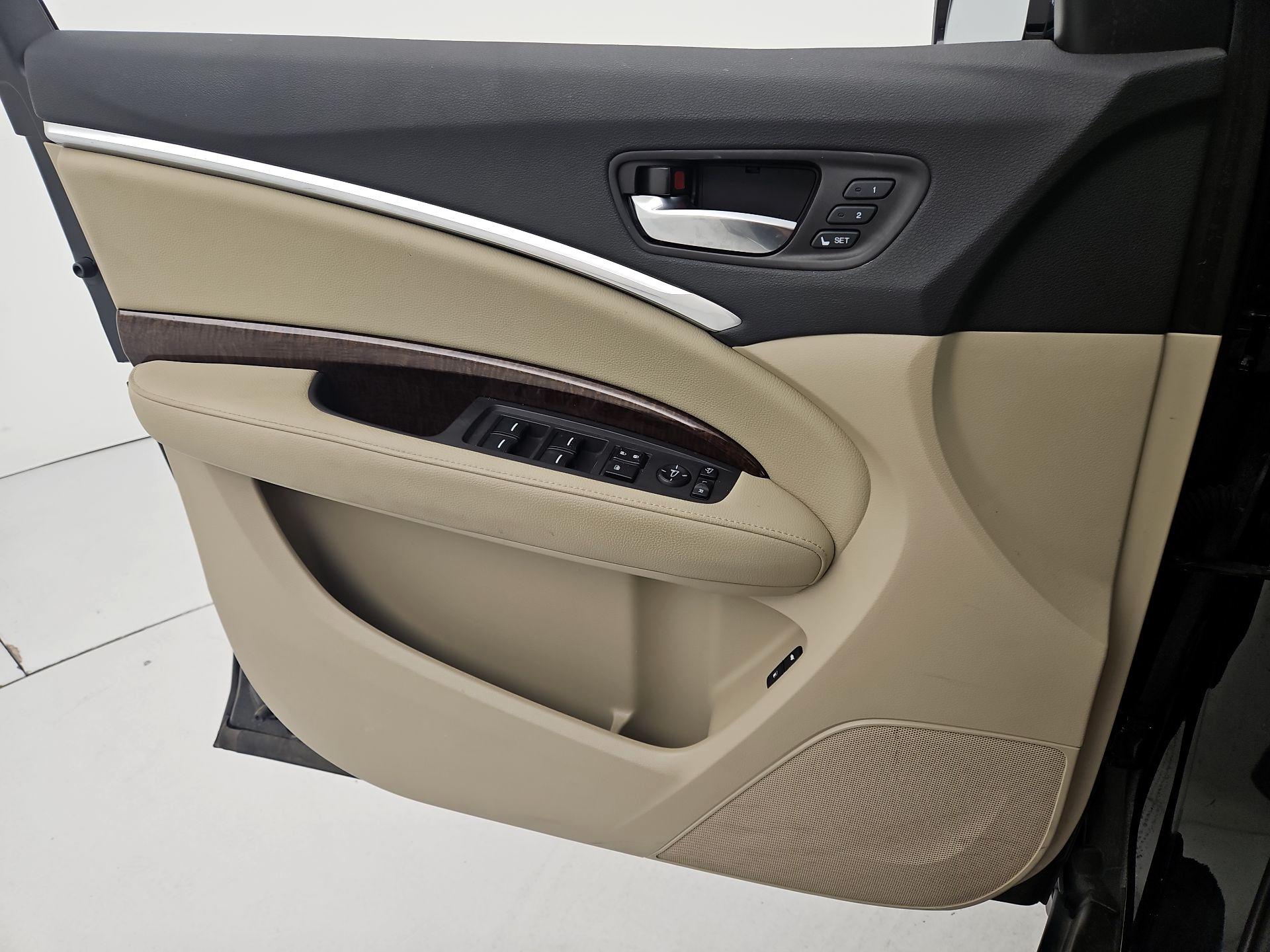 Thumbnail: 2018 Acura MDX - 12