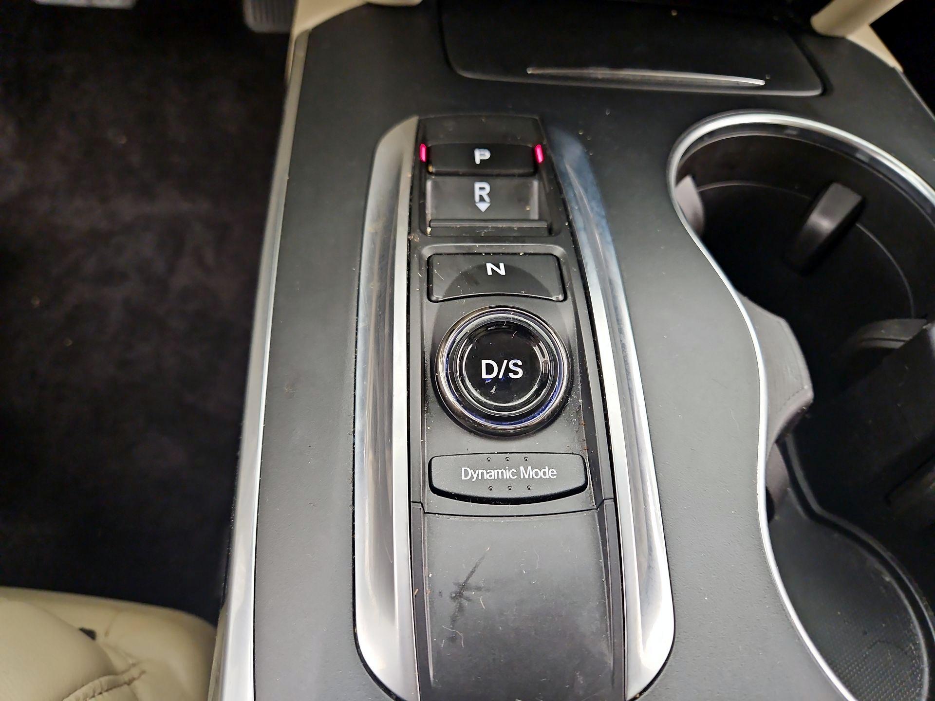 Thumbnail: 2018 Acura MDX - 17