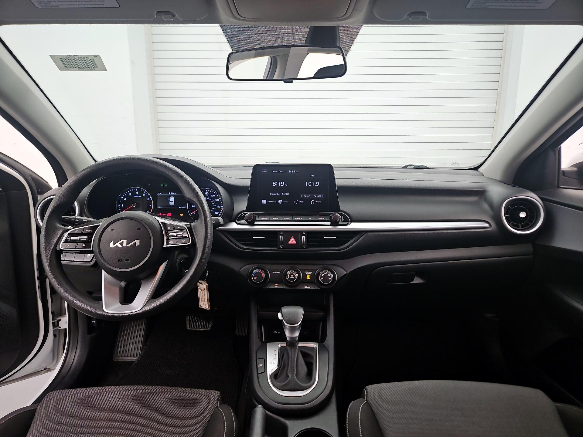 Thumbnail: 2024 Kia Forte - 9