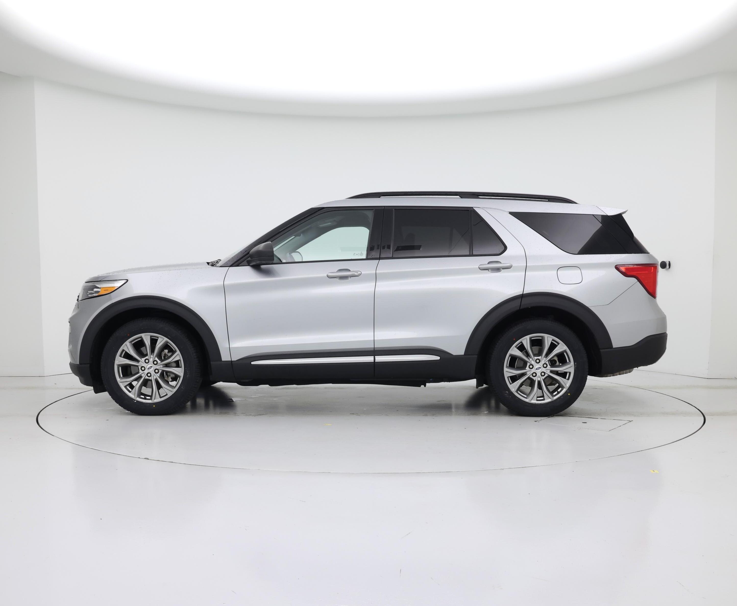 Thumbnail: 2023 Ford Explorer - 3