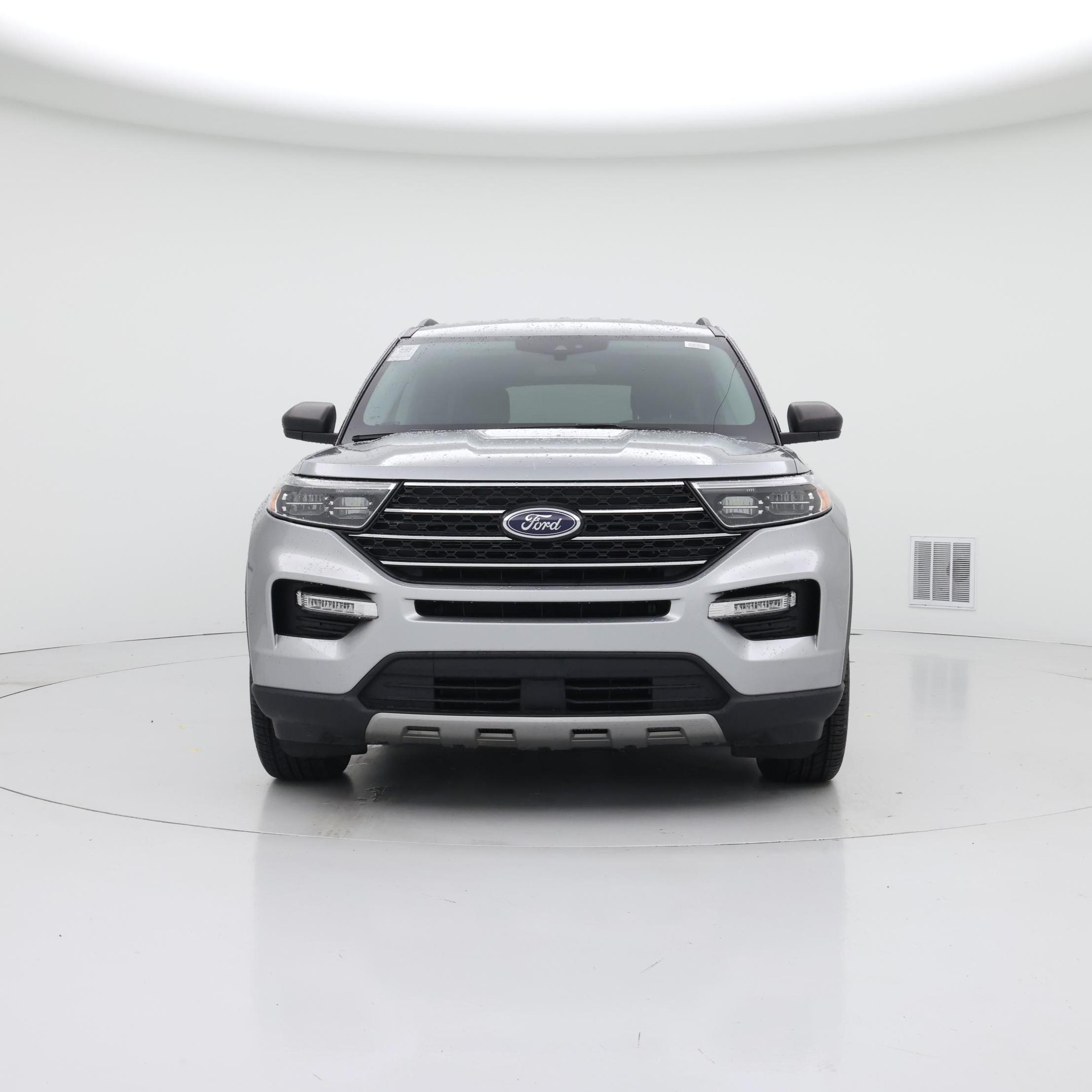 Thumbnail: 2023 Ford Explorer - 5