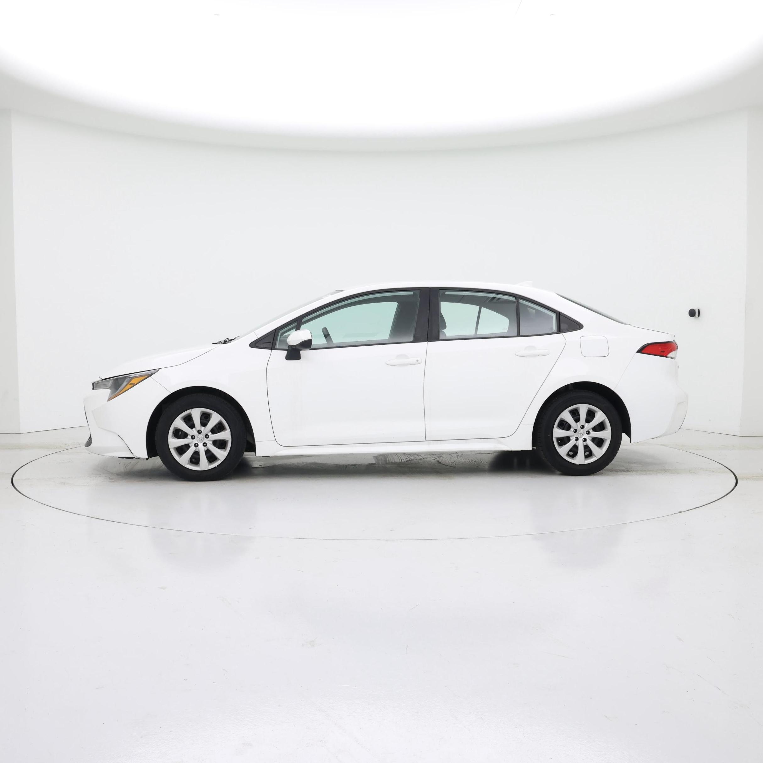 Thumbnail: 2021 Toyota Corolla - 3