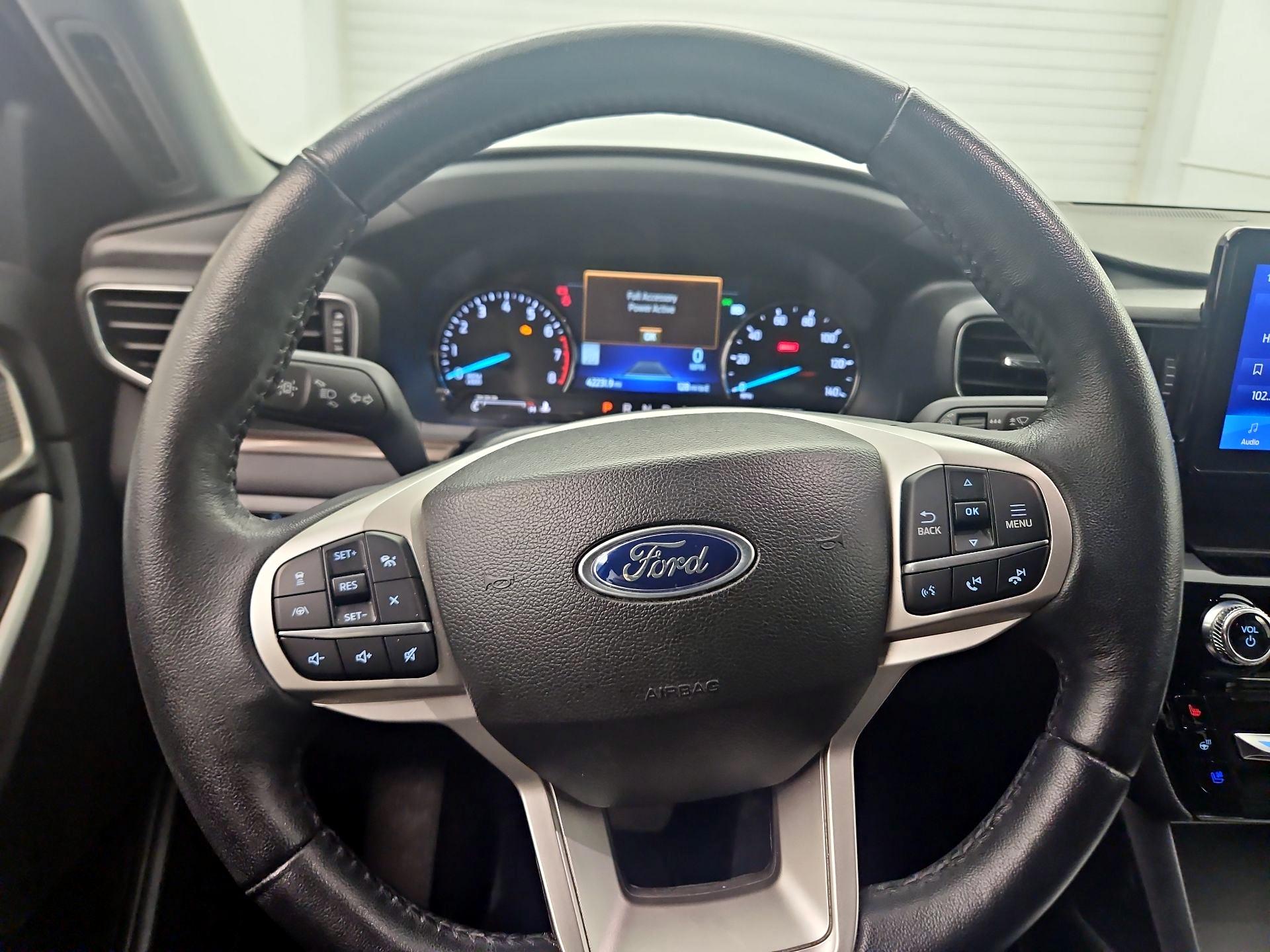 Thumbnail: 2023 Ford Explorer - 10