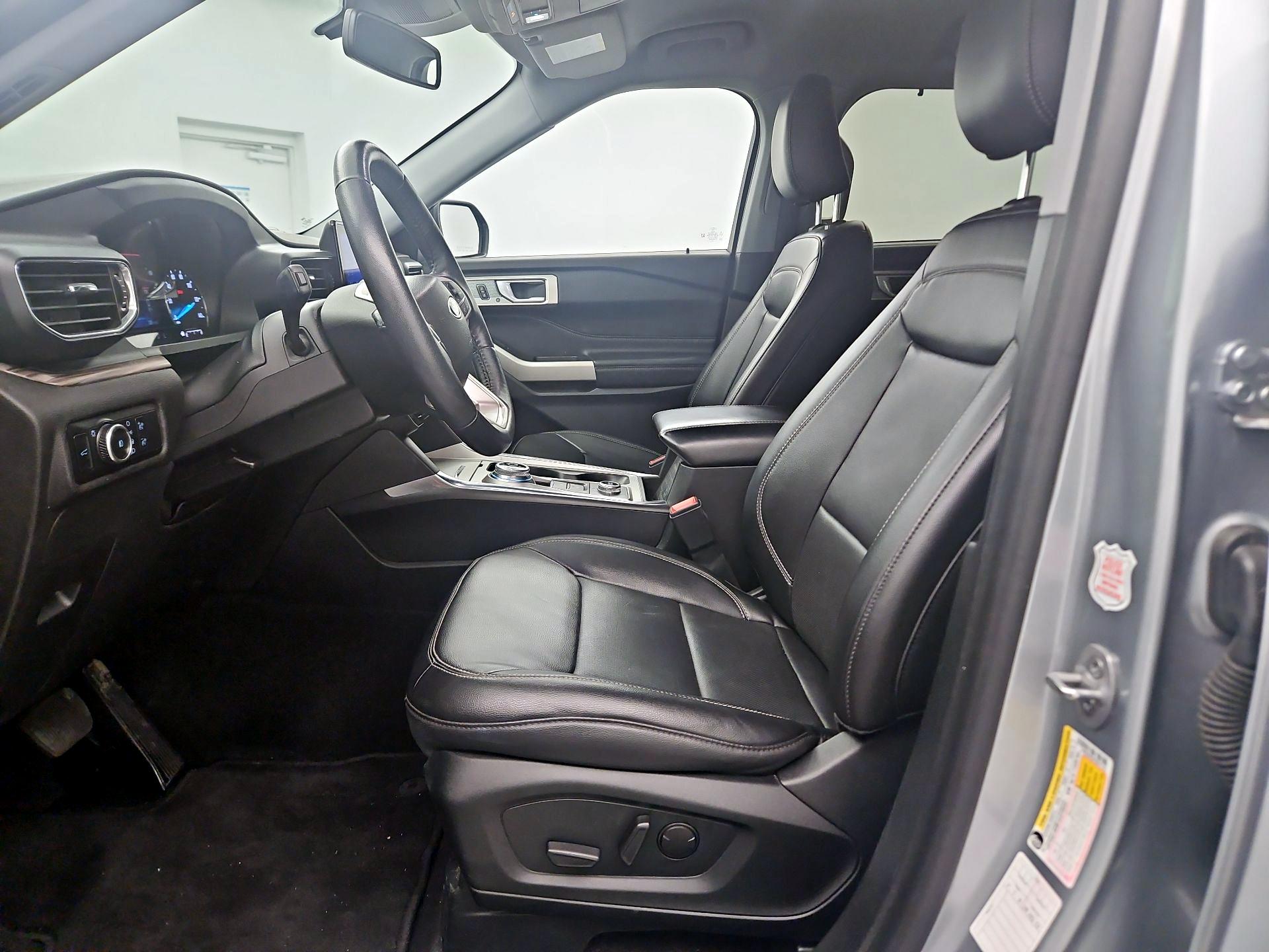 Thumbnail: 2023 Ford Explorer - 11