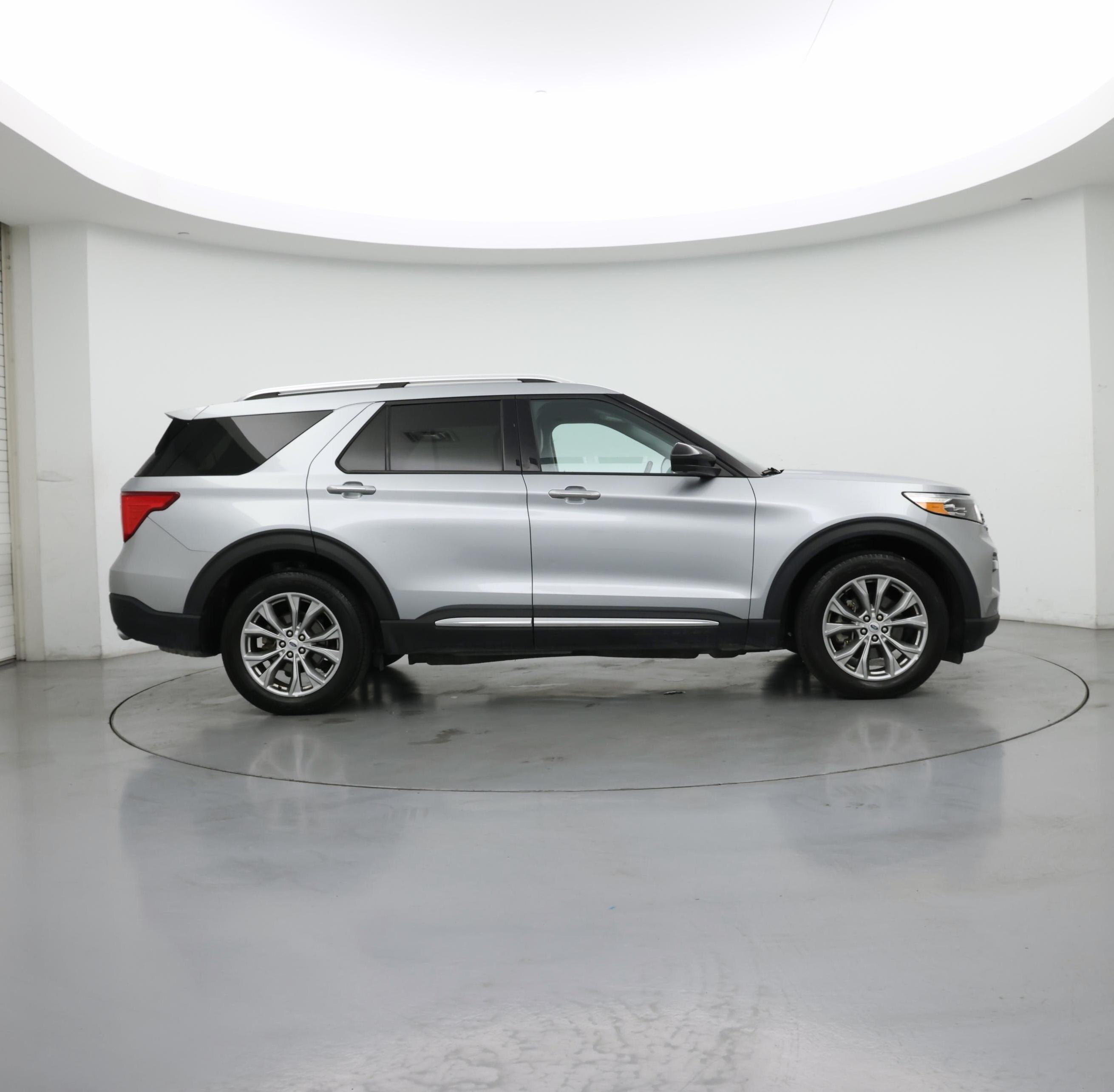 Thumbnail: 2023 Ford Explorer - 7