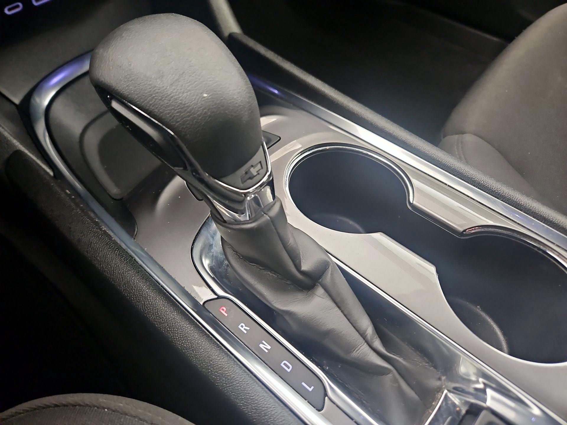 Thumbnail: 2023 Chevrolet Malibu - 17