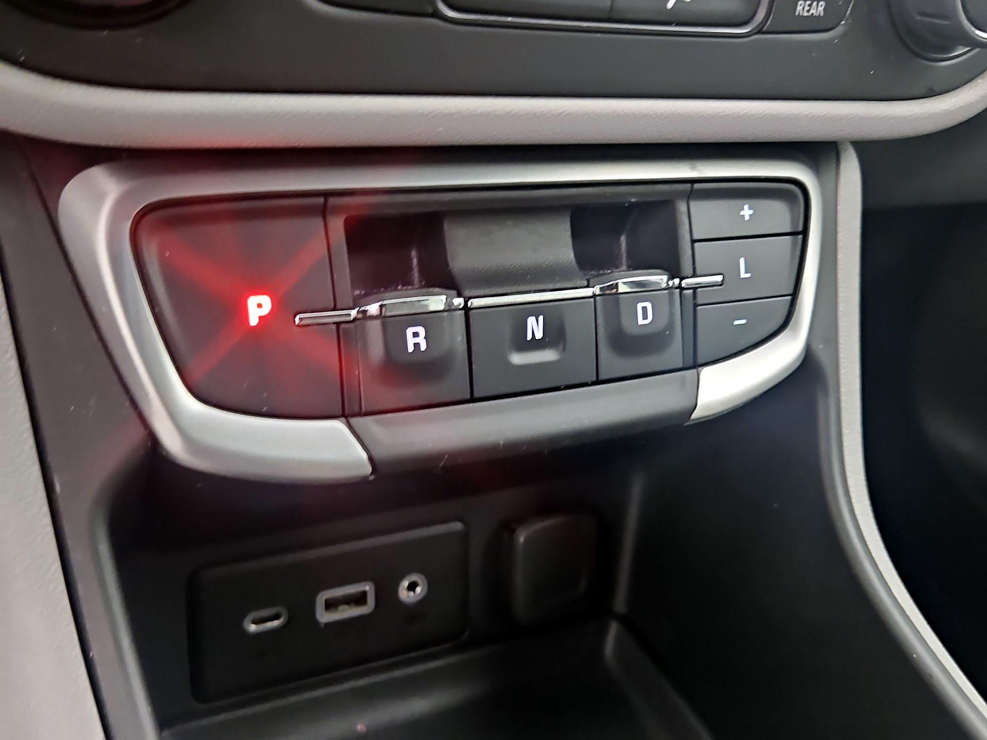 Thumbnail: 2024 GMC Terrain - 17