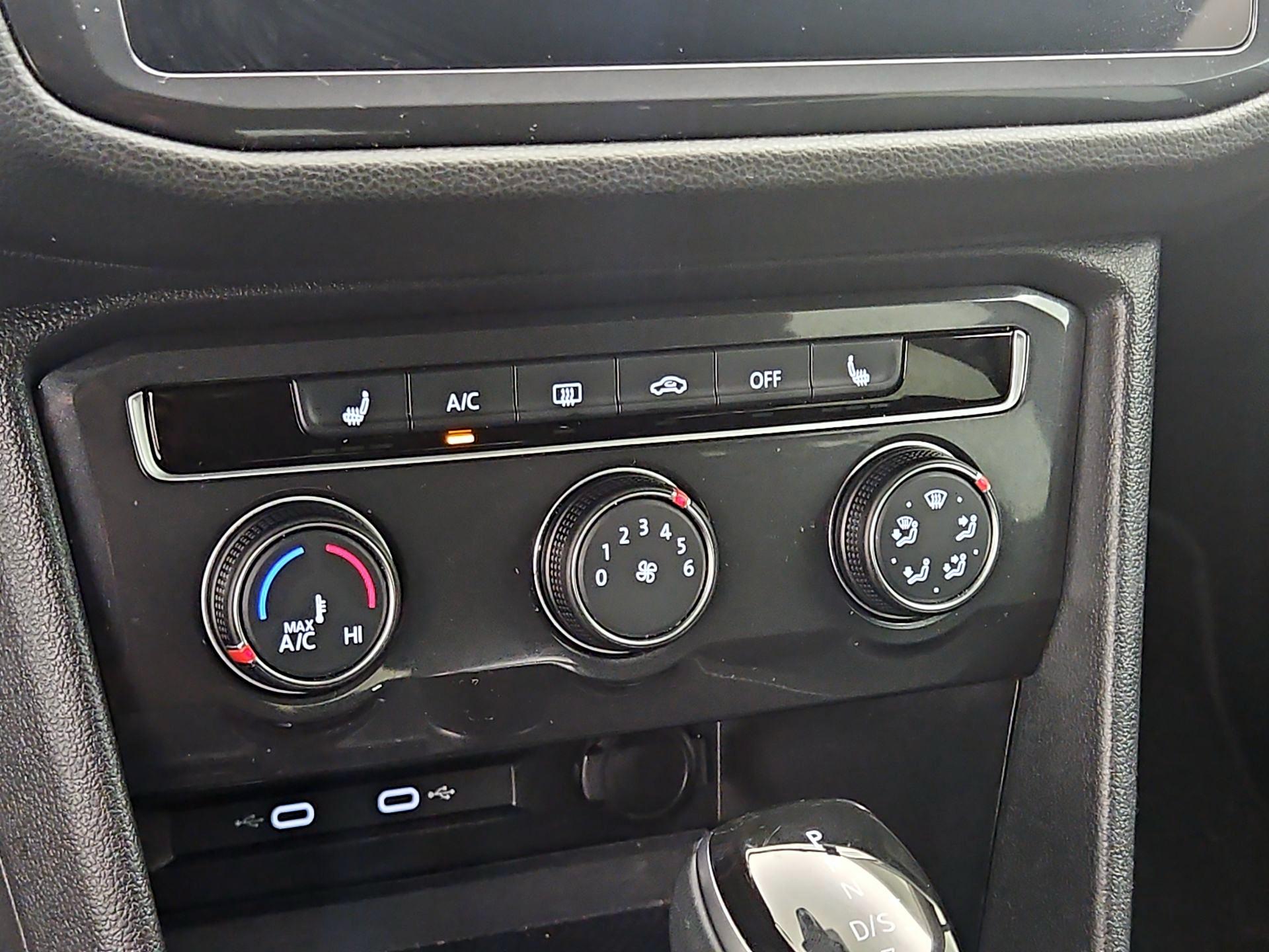 Thumbnail: 2024 Volkswagen Tiguan - 16