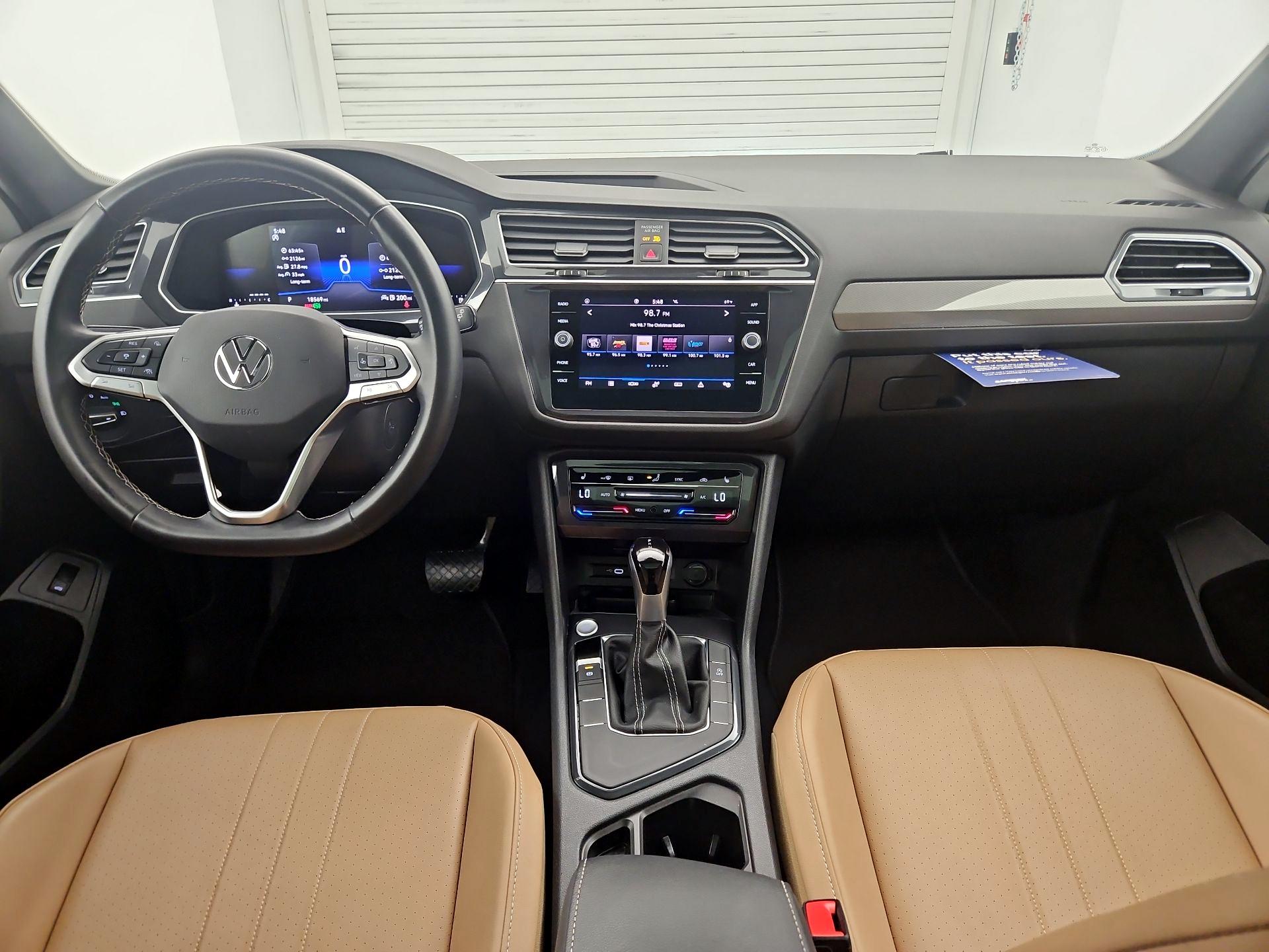 Thumbnail: 2024 Volkswagen Tiguan - 9