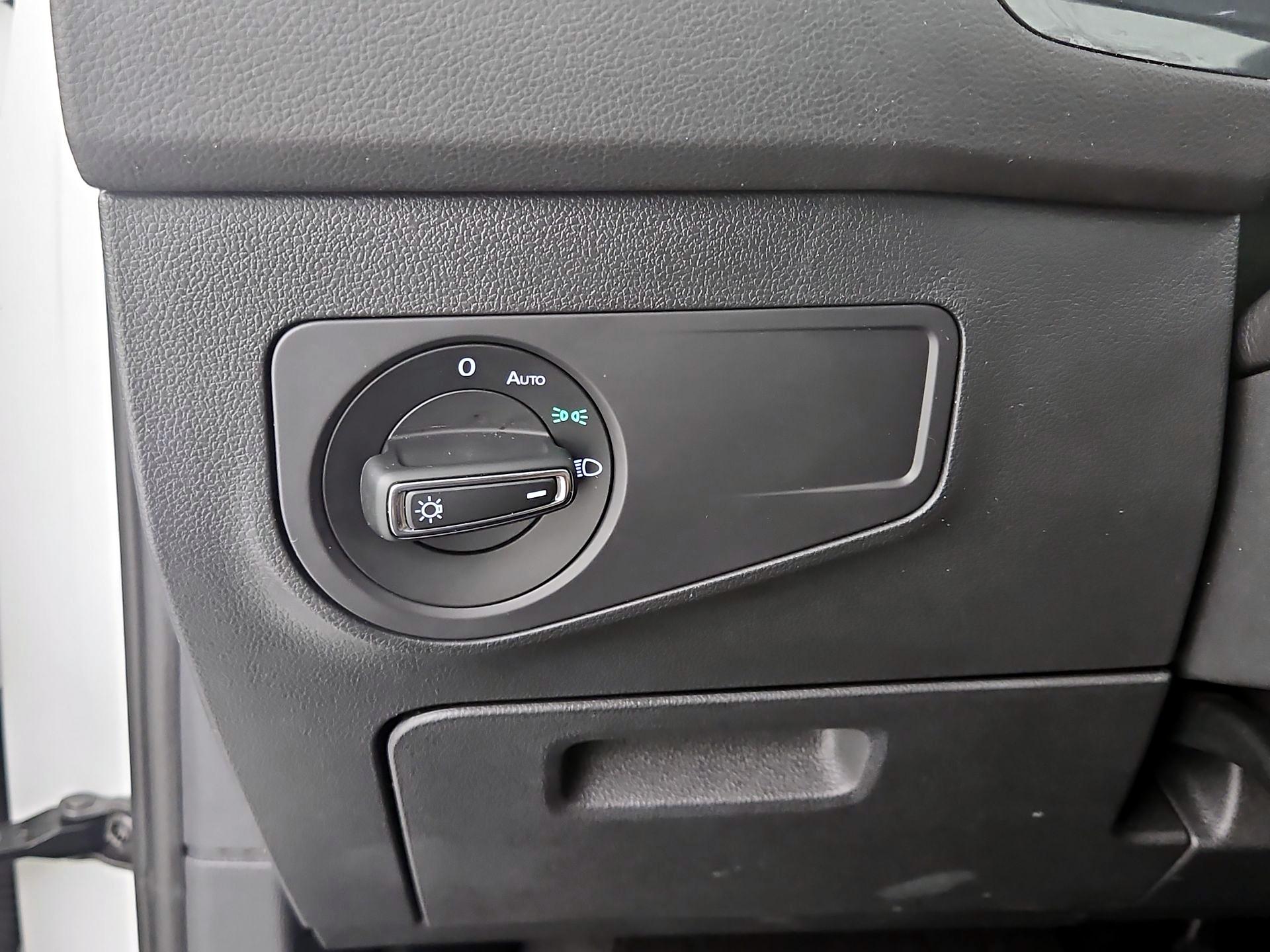 Thumbnail: 2024 Volkswagen Tiguan - 13