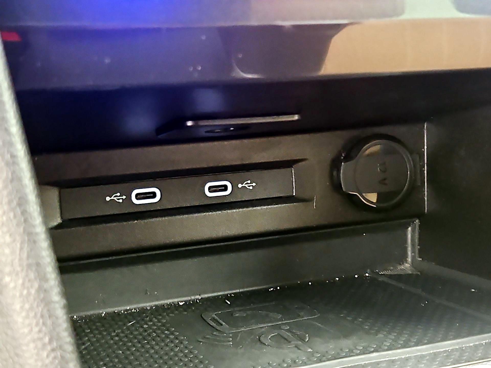 Thumbnail: 2024 Volkswagen Tiguan - 18