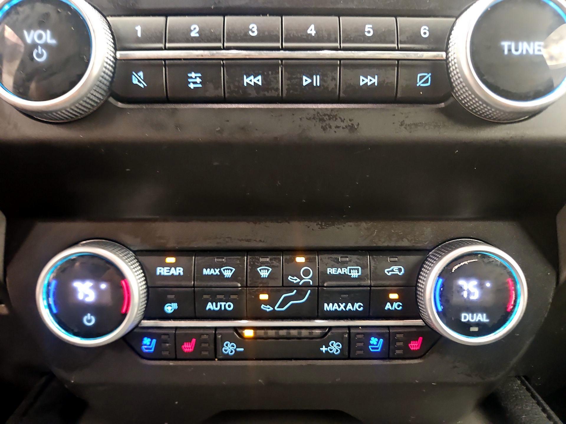 Thumbnail: 2021 Ford Expedition - 16