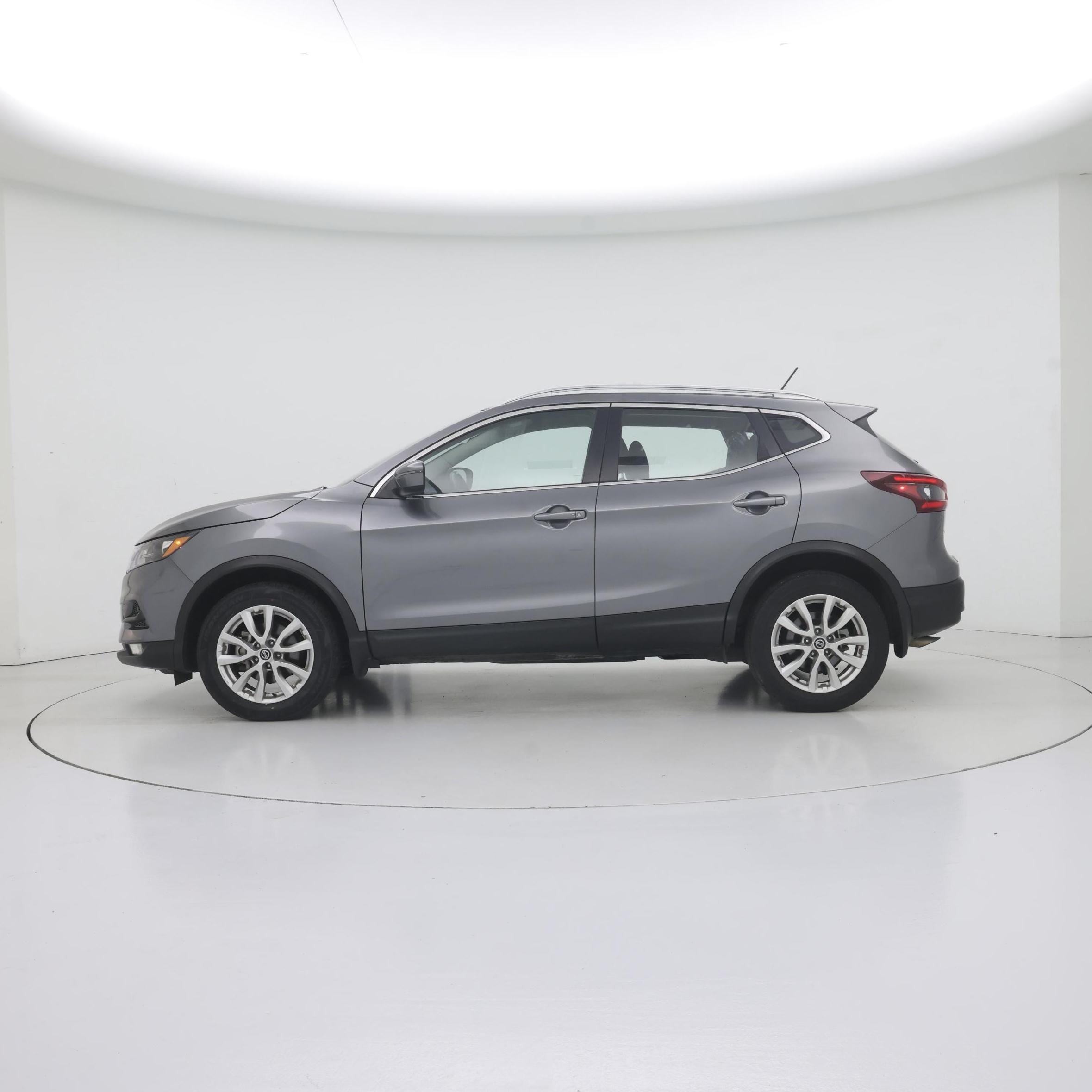 Thumbnail: 2021 Nissan Rogue Sport - 3