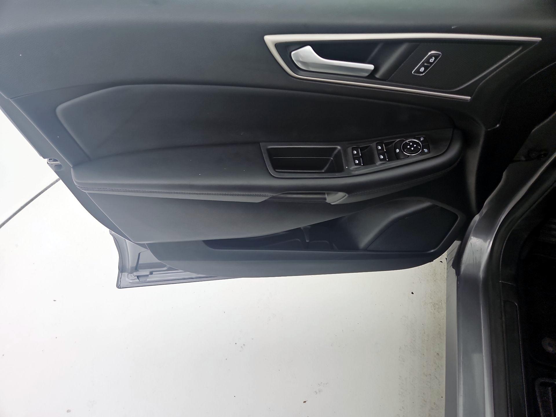 Thumbnail: 2022 Ford Edge - 12