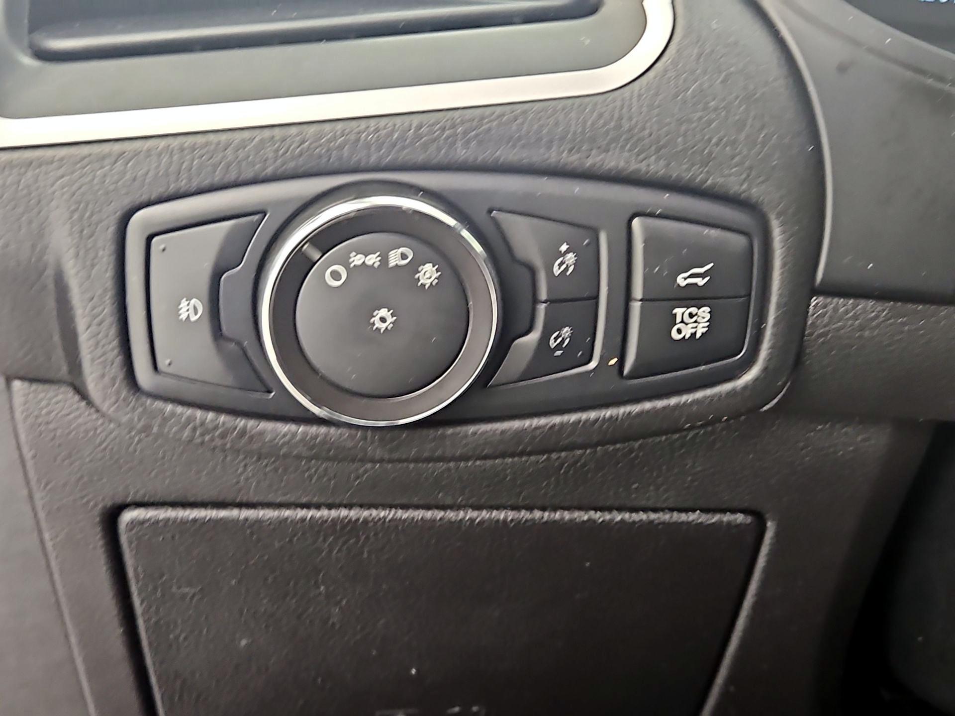 Thumbnail: 2022 Ford Edge - 13