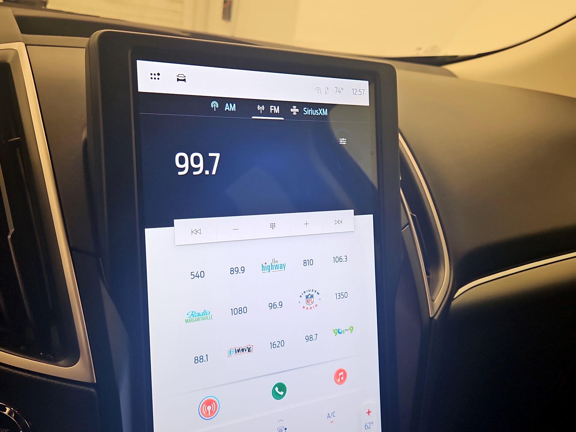 Thumbnail: 2022 Ford Edge - 15