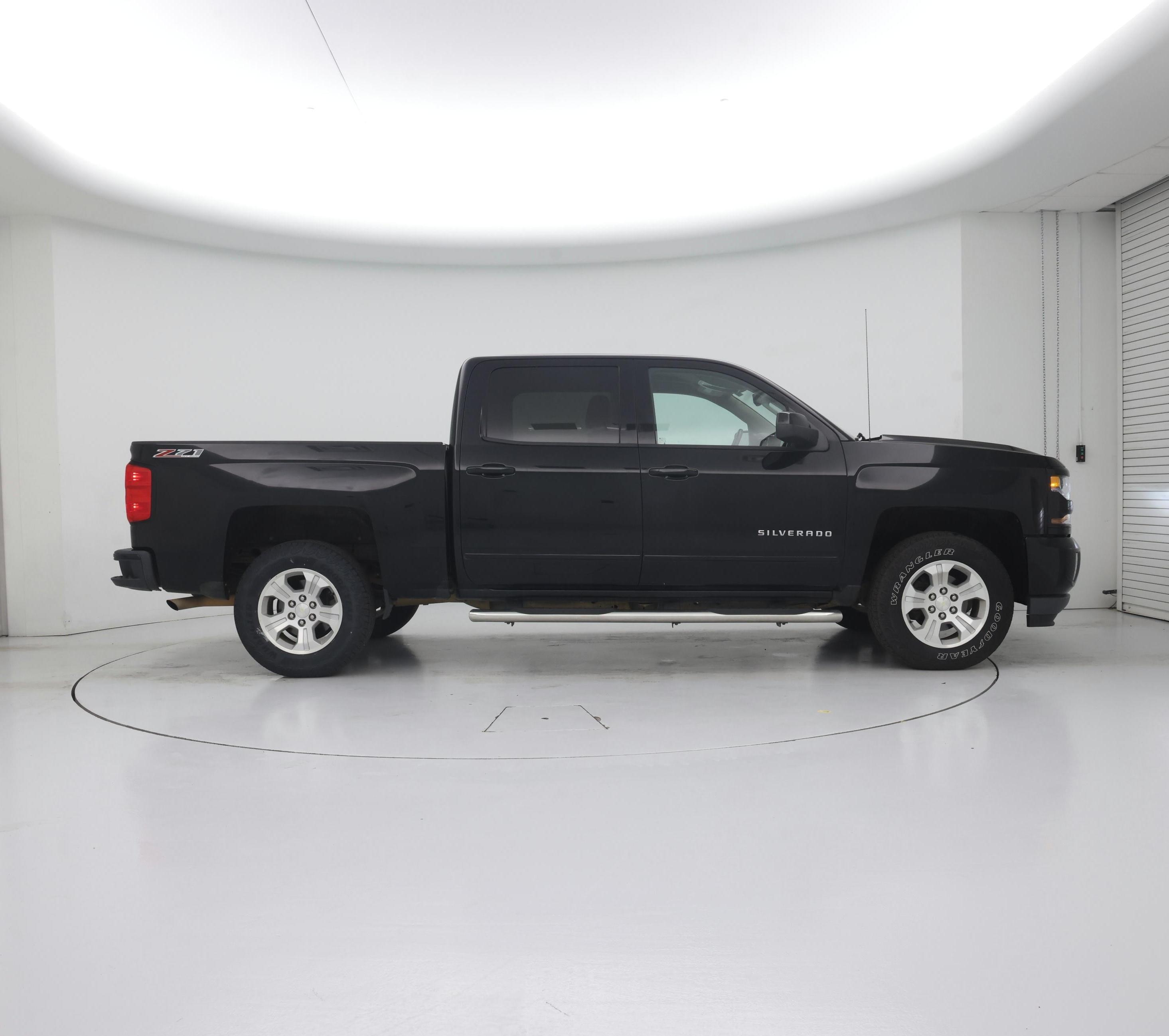 Thumbnail: 2017 Chevrolet Silverado 1500 - 7