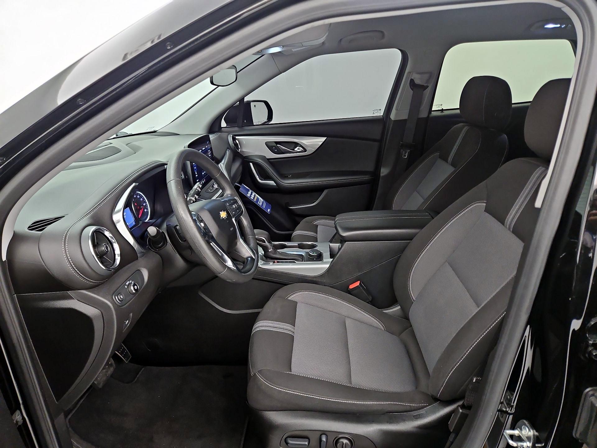 Thumbnail: 2023 Chevrolet Blazer - 11