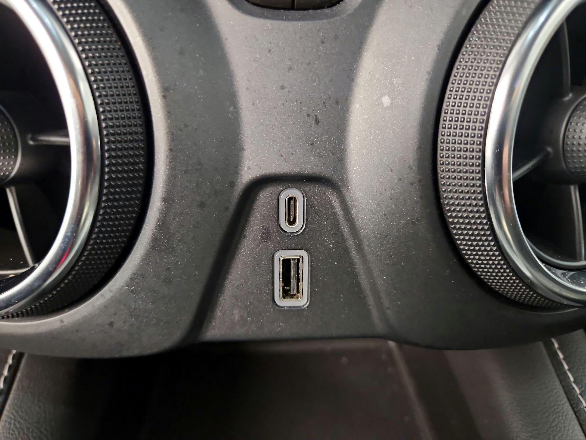 Thumbnail: 2023 Chevrolet Blazer - 18